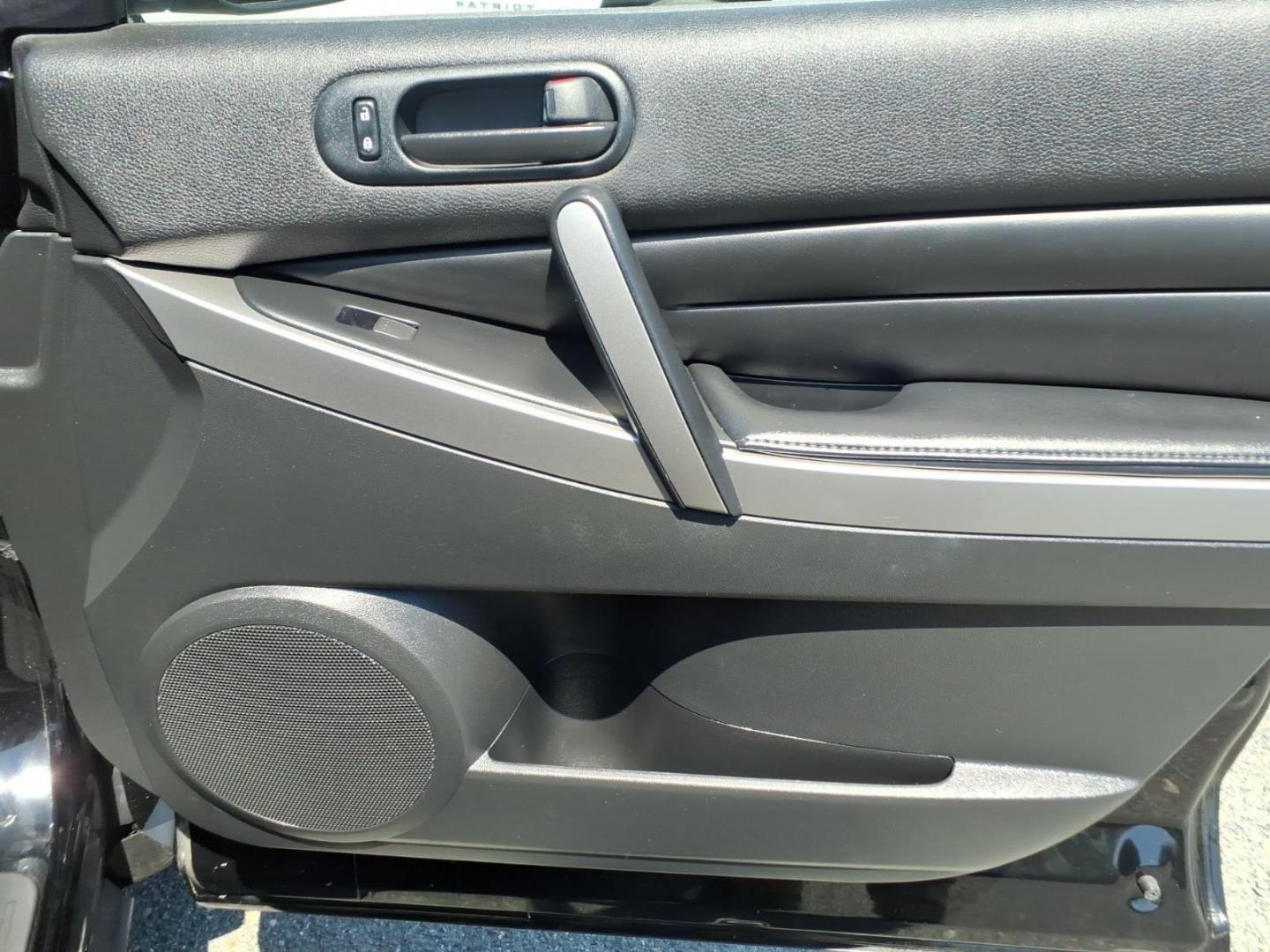 2011 Black Mazda CX-7 i Sport (JM3ER2BMXB0) with an 2.5L 4 Cylinder Fuel Injected engine, Automatic transmission, located at 50 Eastern Blvd., Essex, MD, 21221, (410) 686-3444, 39.304367, -76.484947 - Photo#15