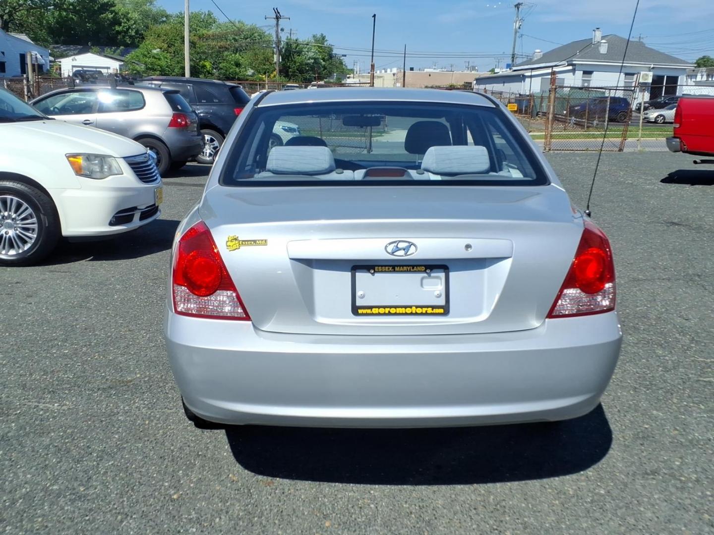 2004 Gray Hyundai ELANTRA (KMHDN46D34U) with an 2.0L 4 Cylinder Fuel Injected engine, Automatic transmission, located at 50 Eastern Blvd., Essex, MD, 21221, (410) 686-3444, 39.304367, -76.484947 - Photo#3
