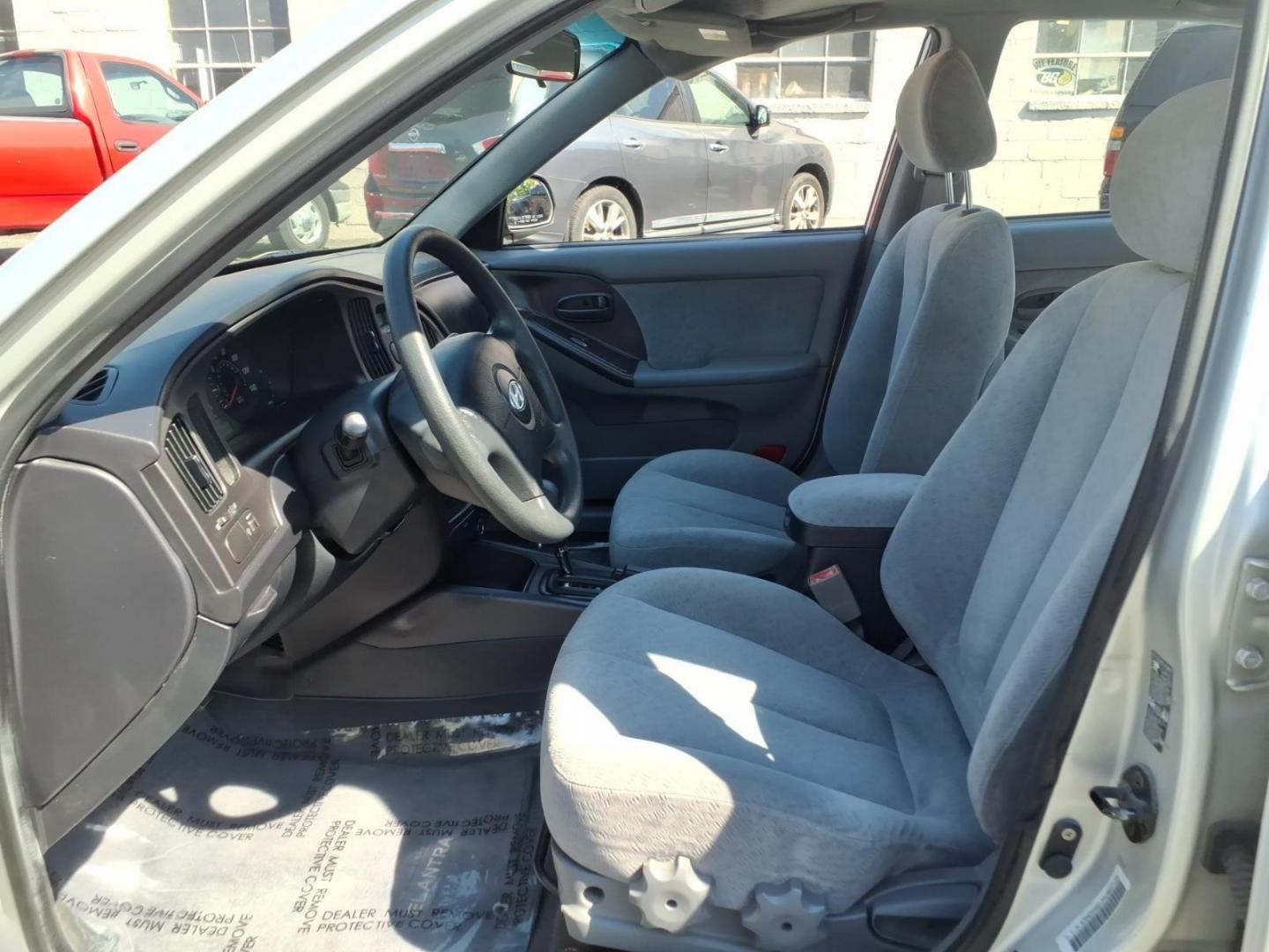 2004 Gray Hyundai ELANTRA (KMHDN46D34U) with an 2.0L 4 Cylinder Fuel Injected engine, Automatic transmission, located at 50 Eastern Blvd., Essex, MD, 21221, (410) 686-3444, 39.304367, -76.484947 - Photo#7