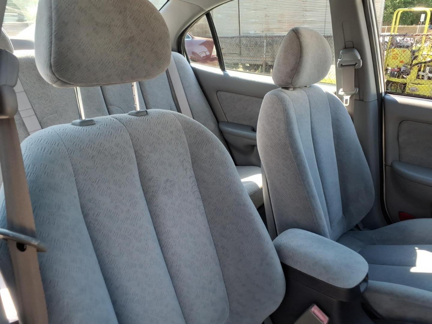 2004 Gray Hyundai ELANTRA (KMHDN46D34U) with an 2.0L 4 Cylinder Fuel Injected engine, Automatic transmission, located at 50 Eastern Blvd., Essex, MD, 21221, (410) 686-3444, 39.304367, -76.484947 - Photo#16