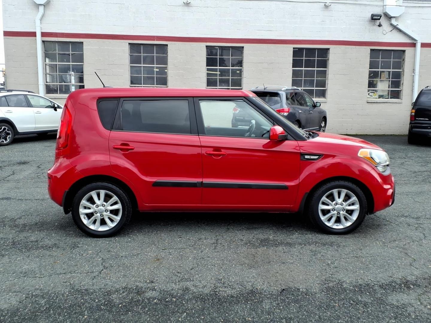 2013 Red Kia Soul Base (KNDJT2A54D7) with an 1.6L 1.6L I4 138hp 123ft. lbs. Fuel Injected engine, 6-Speed Shiftable Automatic transmission, located at 50 Eastern Blvd., Essex, MD, 21221, (410) 686-3444, 39.304367, -76.484947 - Photo#4