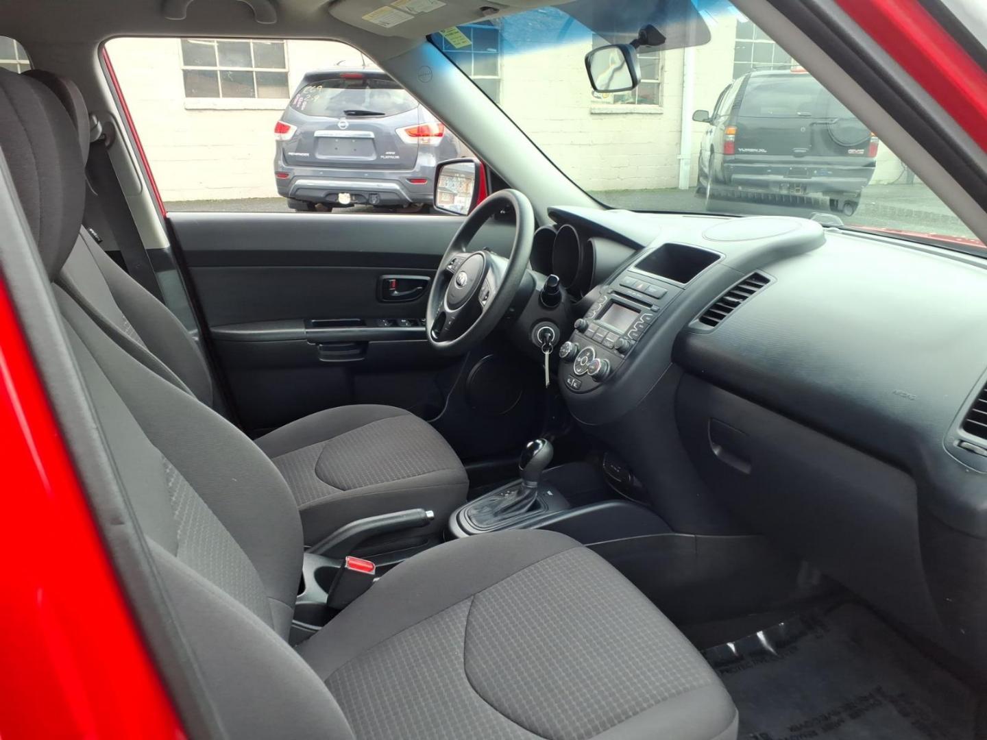 2013 Red Kia Soul Base (KNDJT2A54D7) with an 1.6L 1.6L I4 138hp 123ft. lbs. Fuel Injected engine, 6-Speed Shiftable Automatic transmission, located at 50 Eastern Blvd., Essex, MD, 21221, (410) 686-3444, 39.304367, -76.484947 - Photo#11
