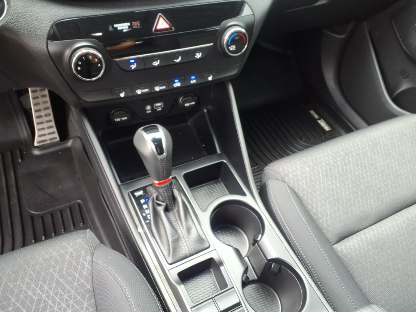 2017 Coliseum Gray Hyundai TUCSON Sport (KM8J33A22HU) with an 1.6L 4 Cylinder Turbocharged engine, Automatic transmission, located at 50 Eastern Blvd., Essex, MD, 21221, (410) 686-3444, 39.304367, -76.484947 - Photo#17