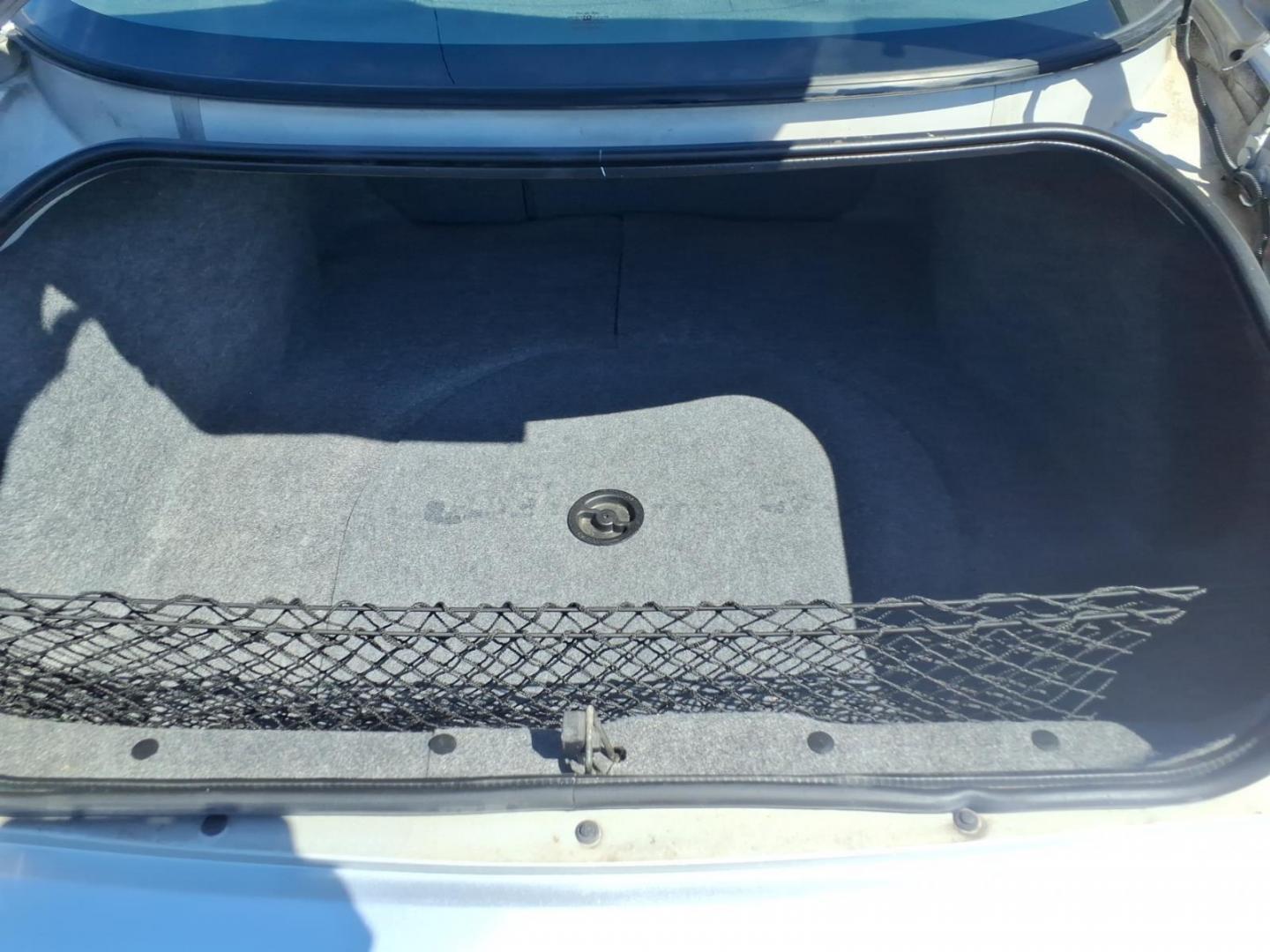 2003 Silver Chevrolet Monte Carlo LS (2G1WW12E639) with an 3.4L 6 Cylinder Sequential-Port F.I. engine, Automatic transmission, located at 50 Eastern Blvd., Essex, MD, 21221, (410) 686-3444, 39.304367, -76.484947 - Photo#11
