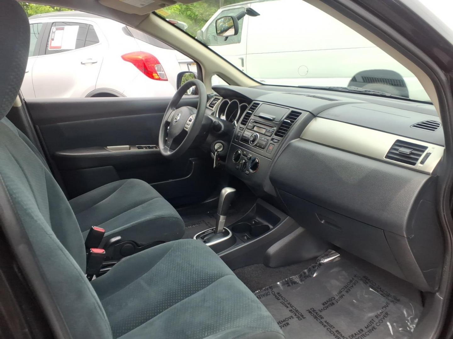 2010 Black Nissan Versa 1.8 S (3N1BC1CP2AL) with an 1.8L 1.8L I4 122hp 127ft. lbs. Sequential-Port F.I. engine, 4-Speed Automatic transmission, located at 50 Eastern Blvd., Essex, MD, 21221, (410) 686-3444, 39.304367, -76.484947 - Photo#13