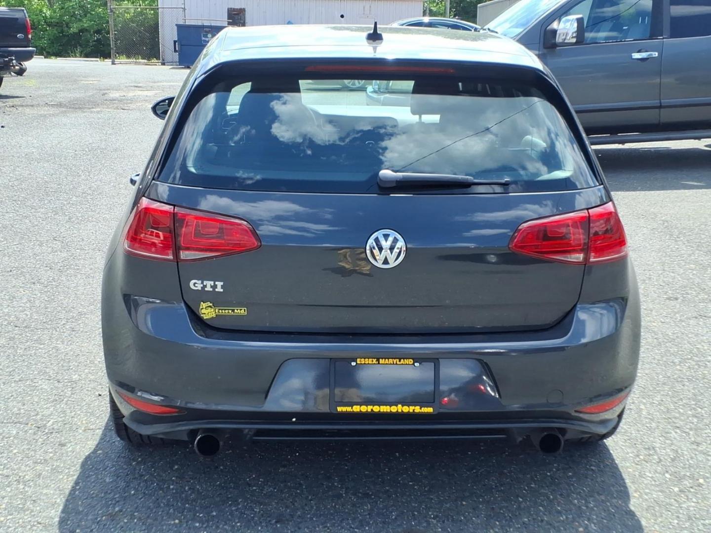 2015 Gray Volkswagen Golf GTI SE (3VW5T7AU8FM) with an 2.0L 2.0L Turbo I4 210hp 258ft. lbs. PZEV Turbocharged engine, 6-Speed Manual transmission, located at 50 Eastern Blvd., Essex, MD, 21221, (410) 686-3444, 39.304367, -76.484947 - Photo#3