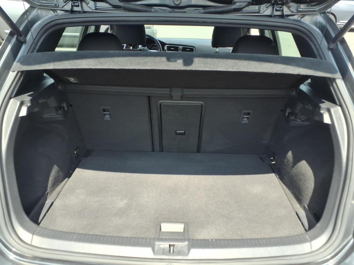 2015 Gray Volkswagen Golf GTI SE (3VW5T7AU8FM) with an 2.0L 2.0L Turbo I4 210hp 258ft. lbs. PZEV Turbocharged engine, 6-Speed Manual transmission, located at 50 Eastern Blvd., Essex, MD, 21221, (410) 686-3444, 39.304367, -76.484947 - Photo#14