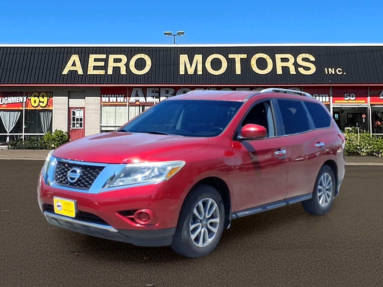 photo of 2013 Nissan Pathfinder 