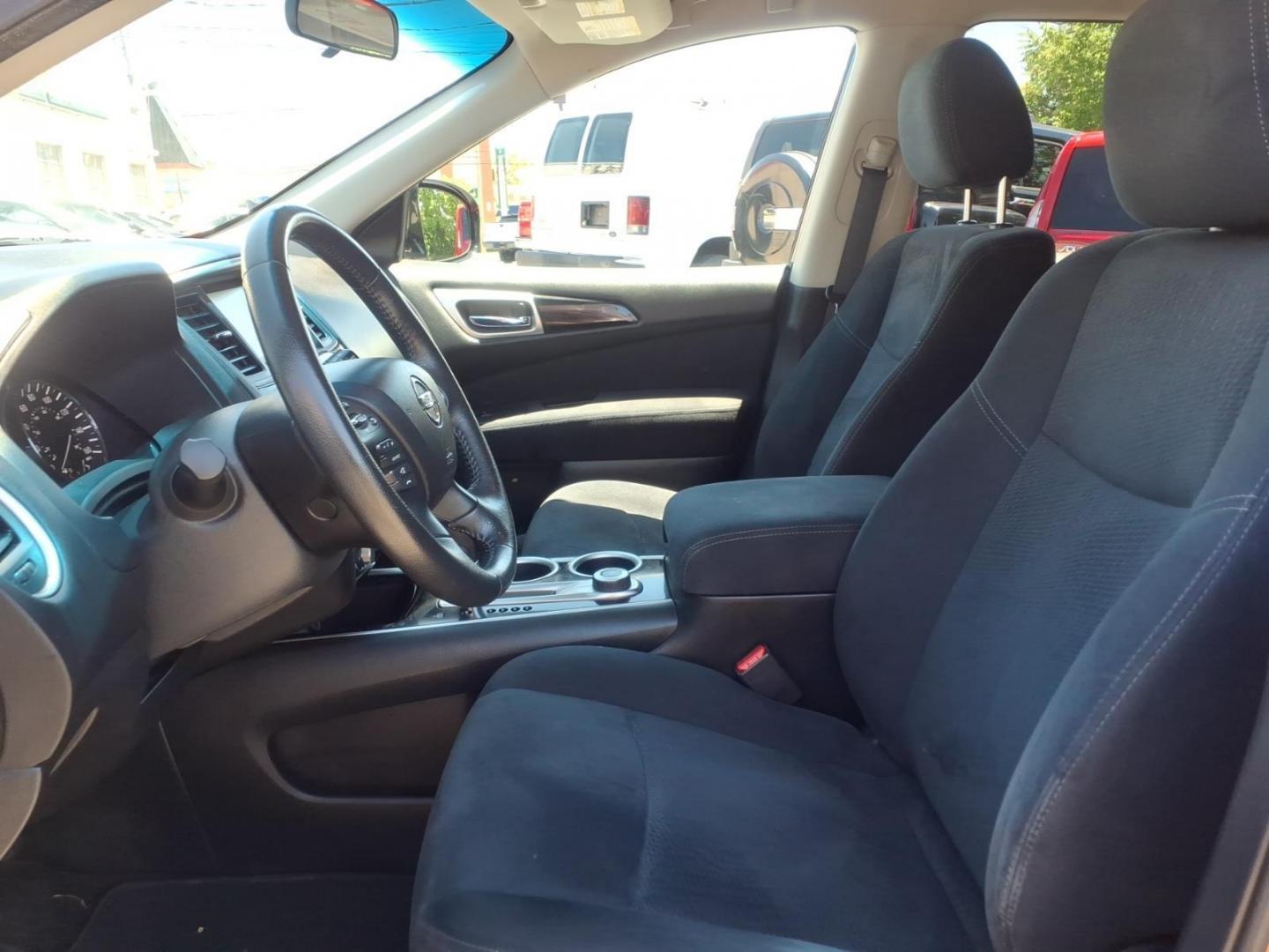 2013 Red Nissan Pathfinder SV (5N1AR2MM1DC) with an 3.5L 3.5L V6 260hp 240ft. lbs. Sequential-Port F.I. engine, CVT transmission, located at 50 Eastern Blvd., Essex, MD, 21221, (410) 686-3444, 39.304367, -76.484947- Photo#6