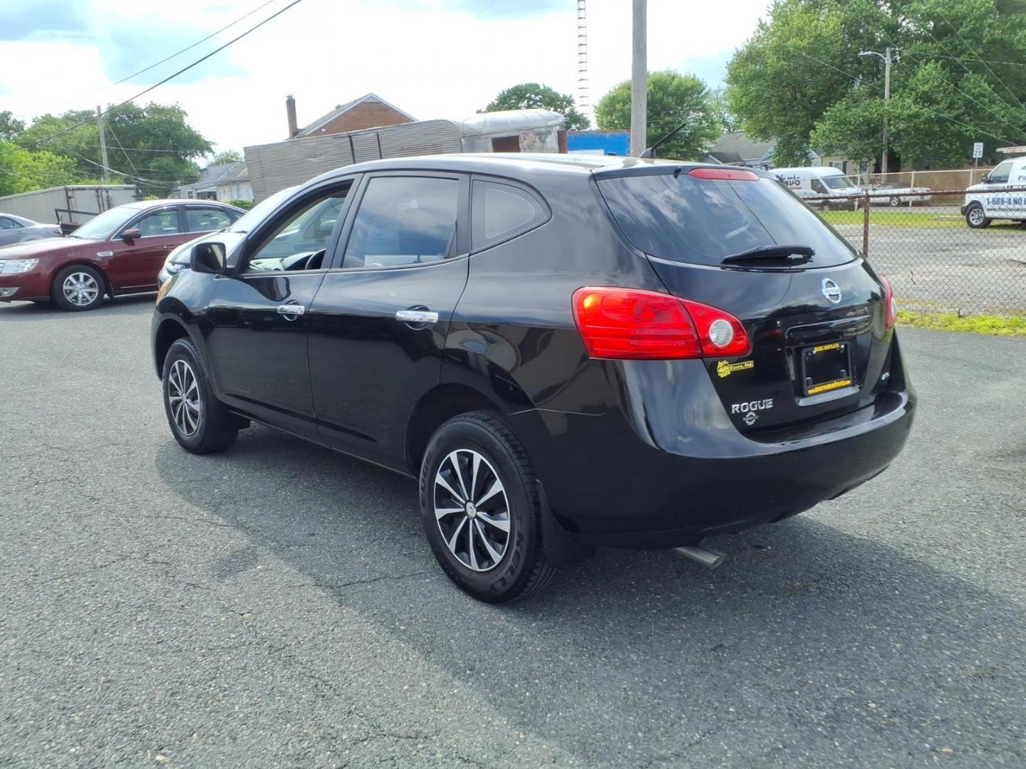 2010 Black Nissan Rogue (JN8AS5MV0AW) with an 2.5L 4 Cylinder Sequential-Port F.I. engine, ATAWD transmission, located at 50 Eastern Blvd., Essex, MD, 21221, (410) 686-3444, 39.304367, -76.484947 - Photo#2