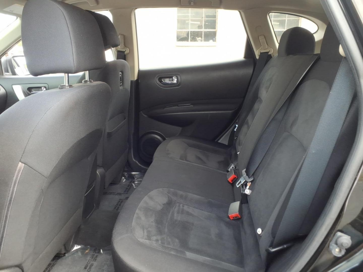 2010 Black Nissan Rogue (JN8AS5MV0AW) with an 2.5L 4 Cylinder Sequential-Port F.I. engine, ATAWD transmission, located at 50 Eastern Blvd., Essex, MD, 21221, (410) 686-3444, 39.304367, -76.484947 - Photo#9