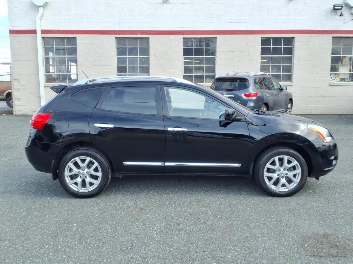 2013 Black Nissan Rogue (JN8AS5MT8DW) with an 2.5L 4 Cylinder Sequential-Port F.I. engine, Automatic transmission, located at 50 Eastern Blvd., Essex, MD, 21221, (410) 686-3444, 39.304367, -76.484947 - Photo#5