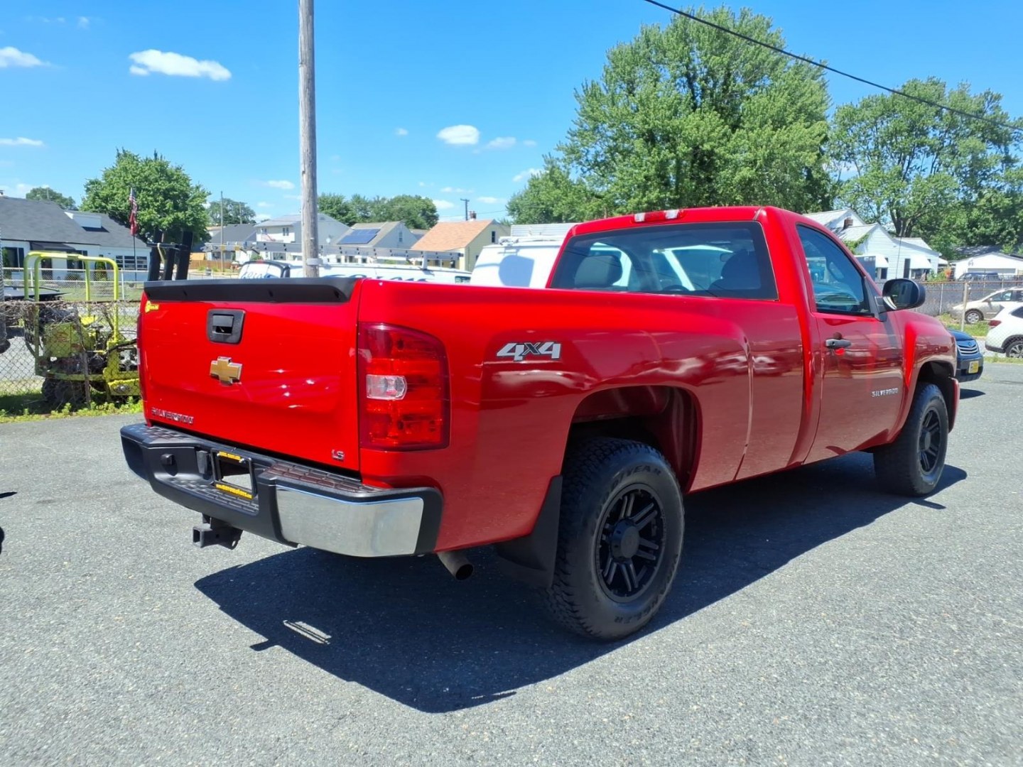 2011 Red Chevrolet Silverado 1500 LS (1GCNKPE04BZ) with an 5.3L 8 Cylinder Sequential-Port F.I. engine, Automatic transmission, located at 50 Eastern Blvd., Essex, MD, 21221, (410) 686-3444, 39.304367, -76.484947- Photo#2