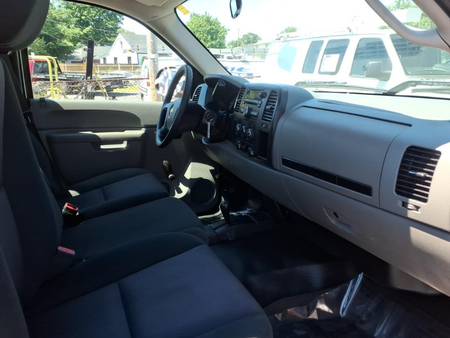 2011 Red Chevrolet Silverado 1500 LS (1GCNKPE04BZ) with an 5.3L 8 Cylinder Sequential-Port F.I. engine, Automatic transmission, located at 50 Eastern Blvd., Essex, MD, 21221, (410) 686-3444, 39.304367, -76.484947- Photo#7