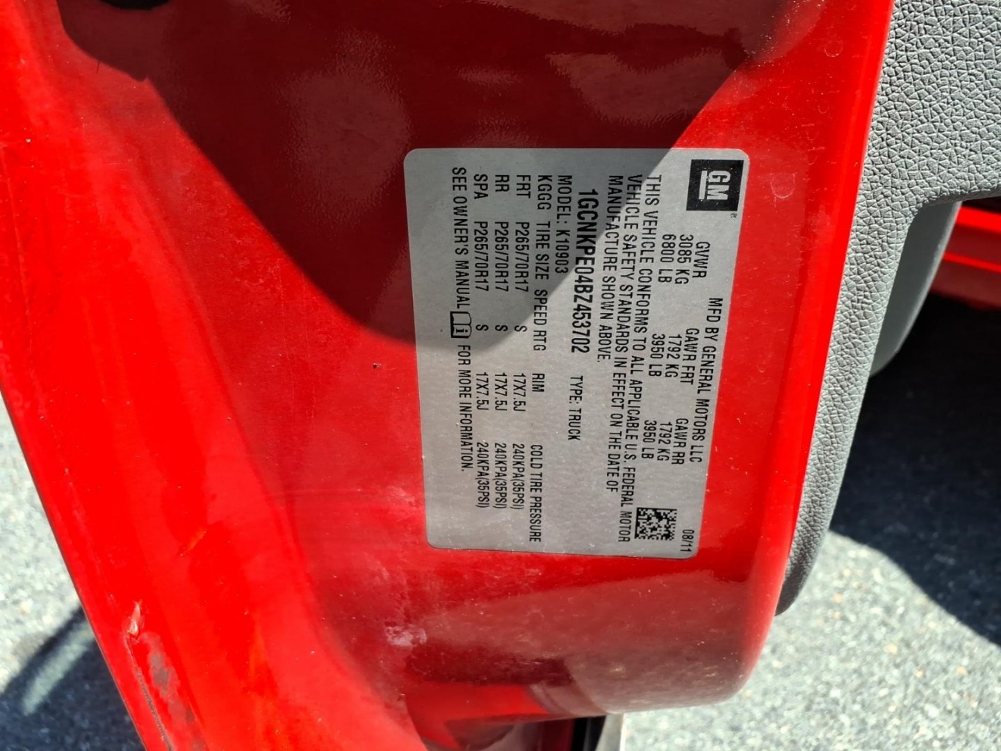 2011 Red Chevrolet Silverado 1500 LS (1GCNKPE04BZ) with an 5.3L 8 Cylinder Sequential-Port F.I. engine, Automatic transmission, located at 50 Eastern Blvd., Essex, MD, 21221, (410) 686-3444, 39.304367, -76.484947- Photo#15