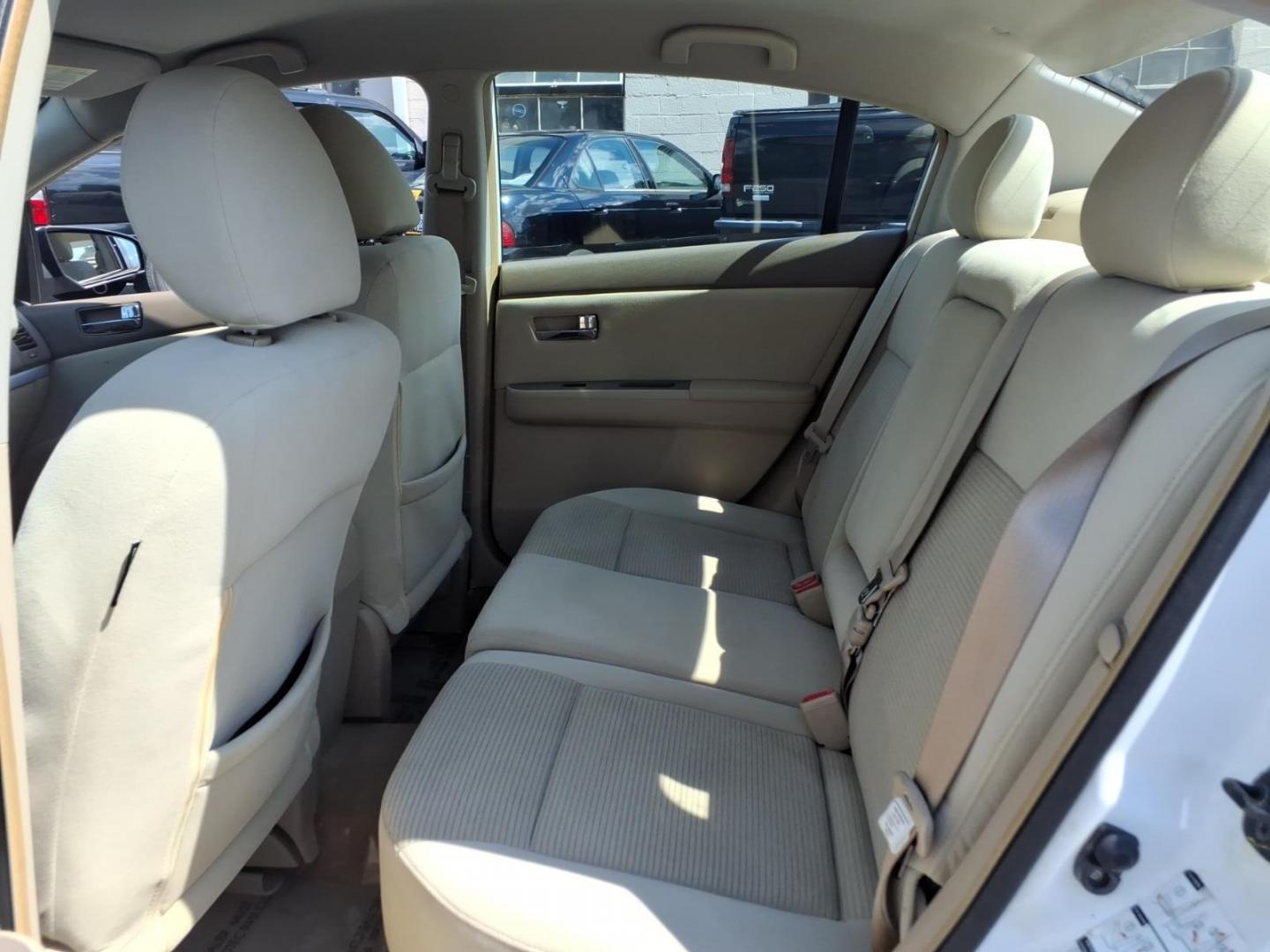2010 White Nissan Sentra 2.0 (3N1AB6AP6AL) with an 2.0L 2.0L I4 140hp 147ft. lbs. Sequential-Port F.I. engine, CVT transmission, located at 50 Eastern Blvd., Essex, MD, 21221, (410) 686-3444, 39.304367, -76.484947- Photo#9