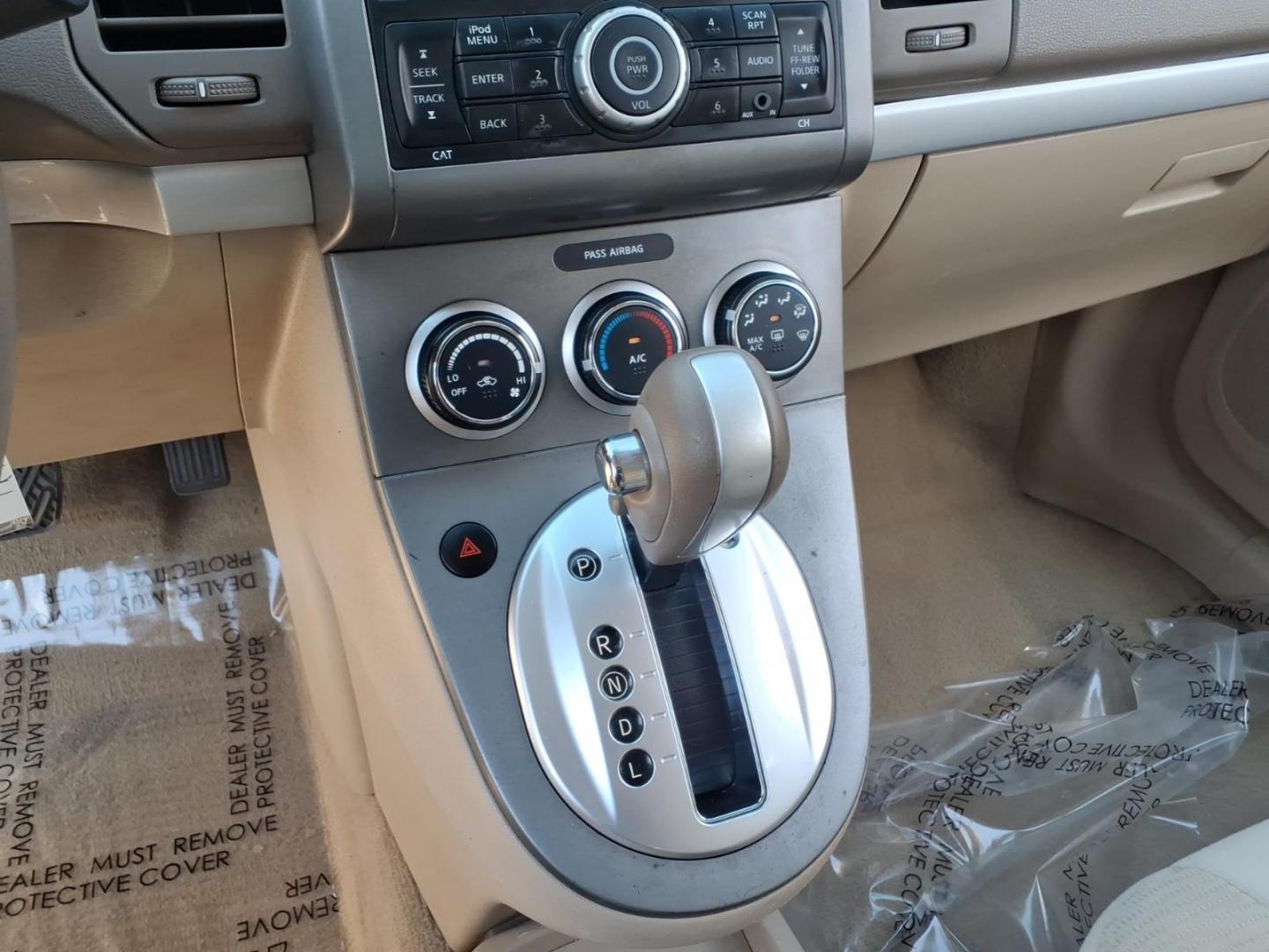 2010 White Nissan Sentra 2.0 (3N1AB6AP6AL) with an 2.0L 2.0L I4 140hp 147ft. lbs. Sequential-Port F.I. engine, CVT transmission, located at 50 Eastern Blvd., Essex, MD, 21221, (410) 686-3444, 39.304367, -76.484947- Photo#13