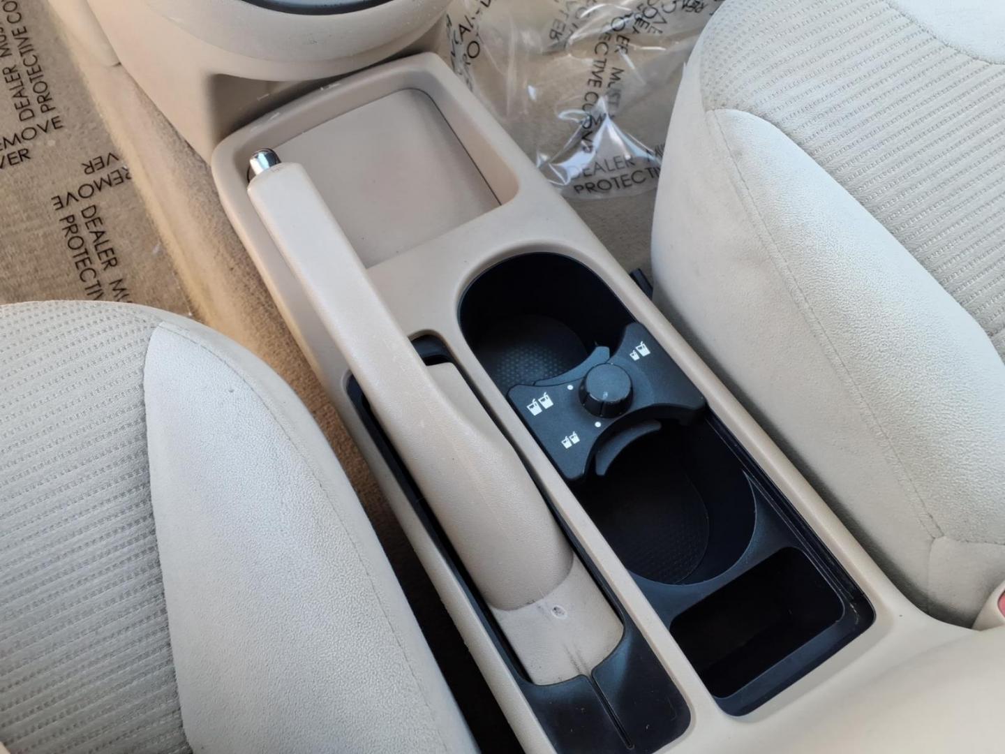 2010 White Nissan Sentra 2.0 (3N1AB6AP6AL) with an 2.0L 2.0L I4 140hp 147ft. lbs. Sequential-Port F.I. engine, CVT transmission, located at 50 Eastern Blvd., Essex, MD, 21221, (410) 686-3444, 39.304367, -76.484947- Photo#16