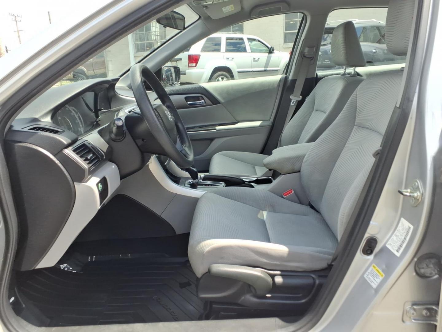 2015 Silver Honda Accord LX (1HGCR2F3XFA) with an 2.4L 4 Cylinder Fuel Injected engine, Automatic transmission, located at 50 Eastern Blvd., Essex, MD, 21221, (410) 686-3444, 39.304367, -76.484947- Photo#6