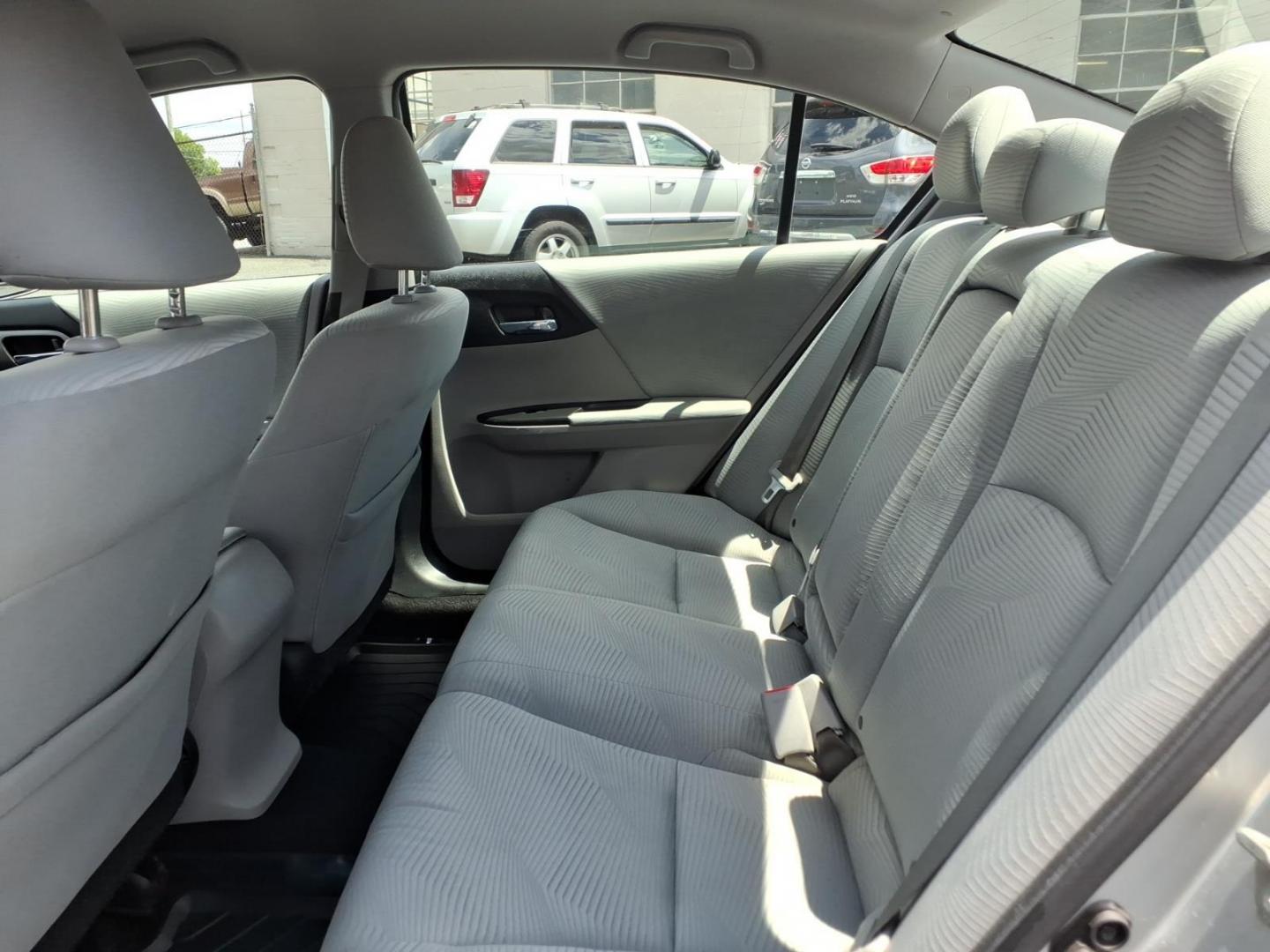 2015 Silver Honda Accord LX (1HGCR2F3XFA) with an 2.4L 4 Cylinder Fuel Injected engine, Automatic transmission, located at 50 Eastern Blvd., Essex, MD, 21221, (410) 686-3444, 39.304367, -76.484947- Photo#9