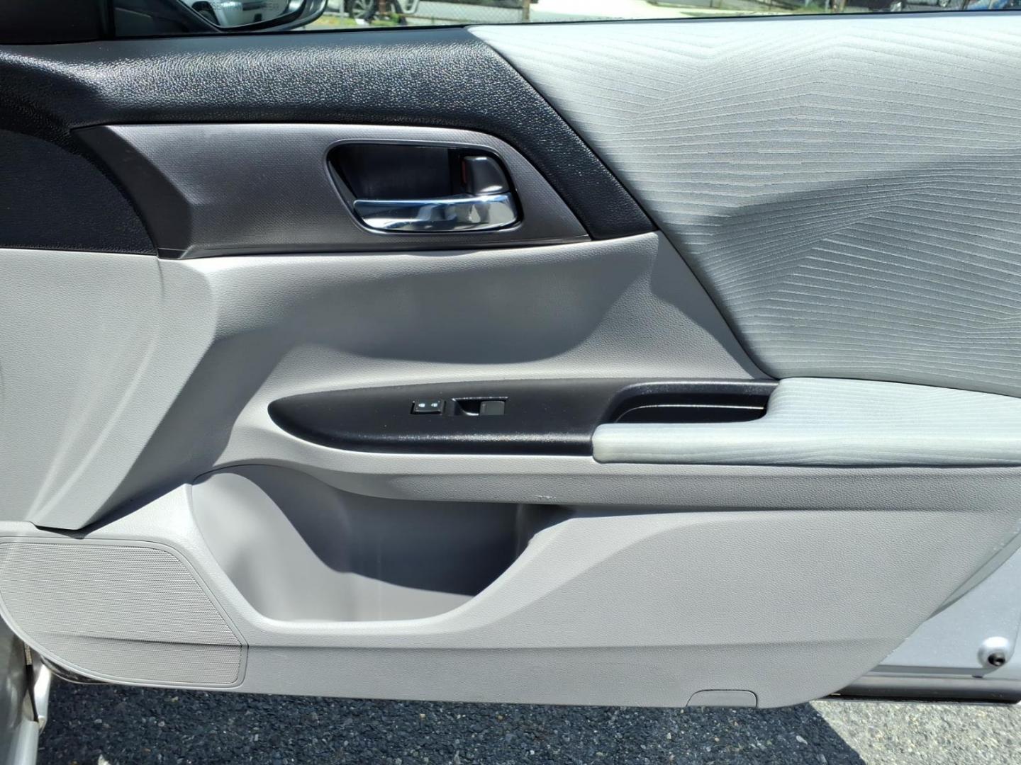 2015 Silver Honda Accord LX (1HGCR2F3XFA) with an 2.4L 4 Cylinder Fuel Injected engine, Automatic transmission, located at 50 Eastern Blvd., Essex, MD, 21221, (410) 686-3444, 39.304367, -76.484947- Photo#13