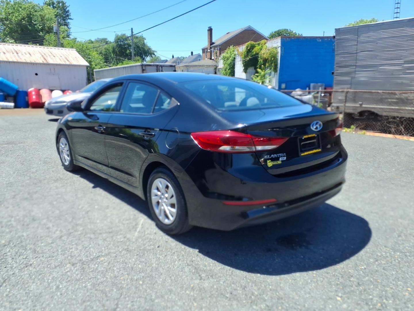2018 Black Hyundai ELANTRA SE (5NPD74LF8JH) with an 2.0L 4 Cylinder Sequential-Port F.I. engine, Automatic transmission, located at 50 Eastern Blvd., Essex, MD, 21221, (410) 686-3444, 39.304367, -76.484947 - Photo#2
