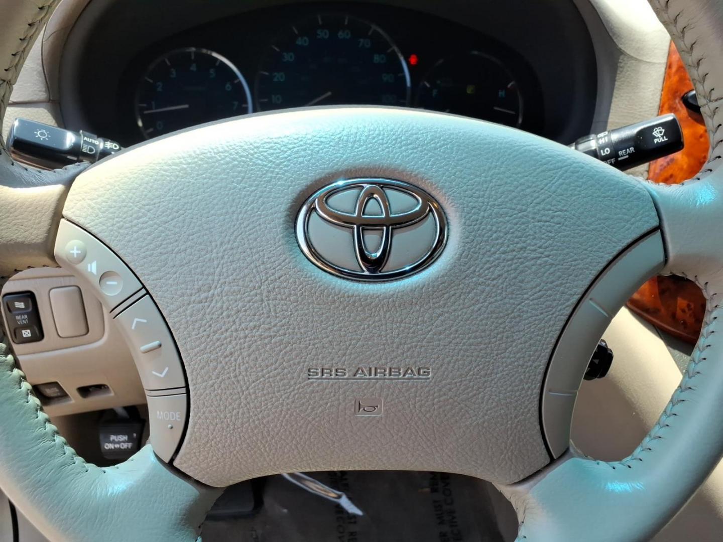 2006 Gold Toyota Sienna XLE 7 Passenger (5TDZA22C46S) with an 3.3L 3L NA V6 double overhead cam (DOHC) 24V Fuel Injected engine, 5-Speed Automatic transmission, located at 50 Eastern Blvd., Essex, MD, 21221, (410) 686-3444, 39.304367, -76.484947- Photo#21