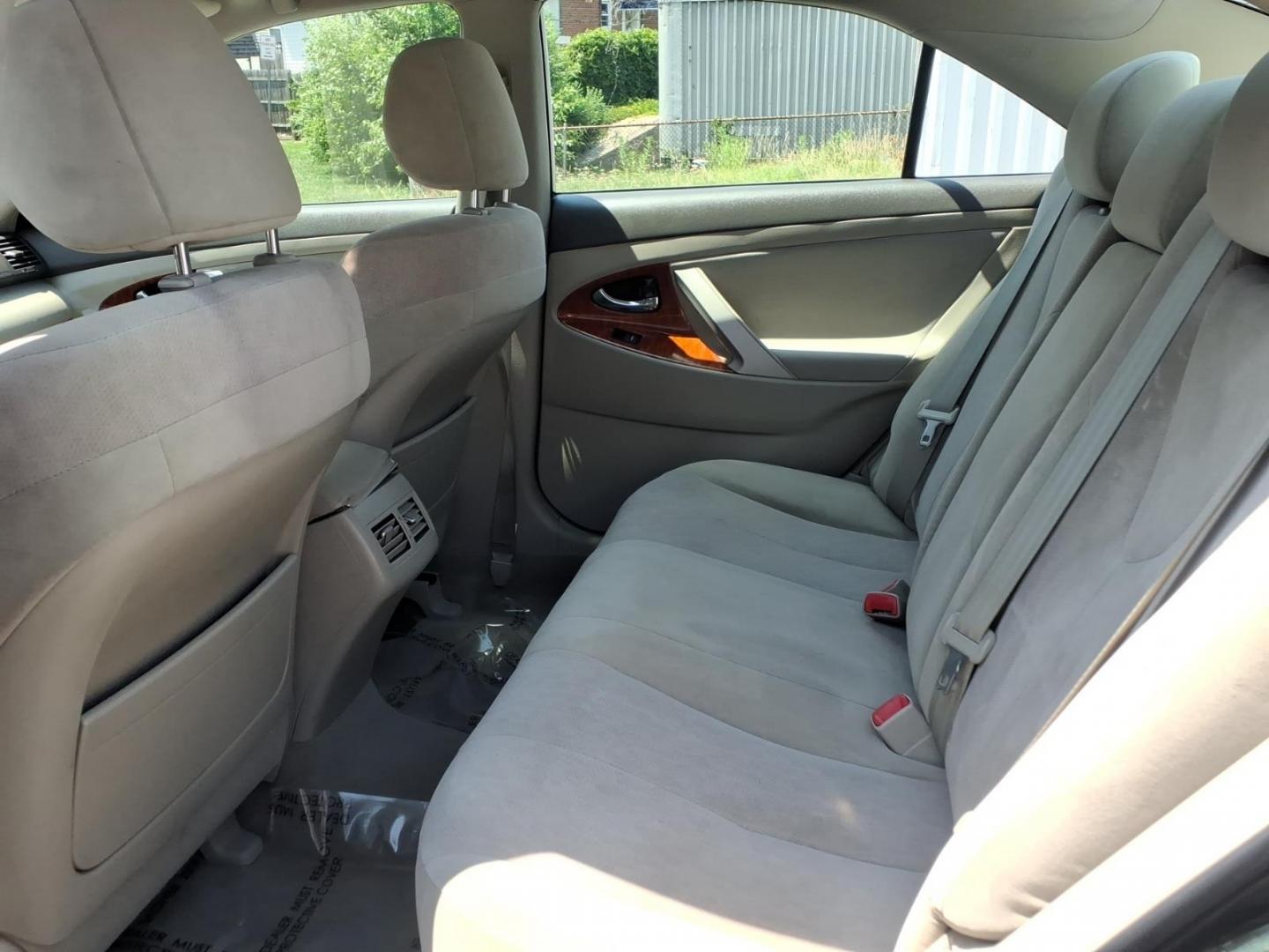 2011 Aloe Green Metallic Toyota Camry XLE (4T1BF3EK8BU) with an 2.5L 2.5L I4 169hp 167ft. lbs. Sequential Fuel Injection engine, 6-Speed Shiftable Automatic transmission, located at 50 Eastern Blvd., Essex, MD, 21221, (410) 686-3444, 39.304367, -76.484947- Photo#11