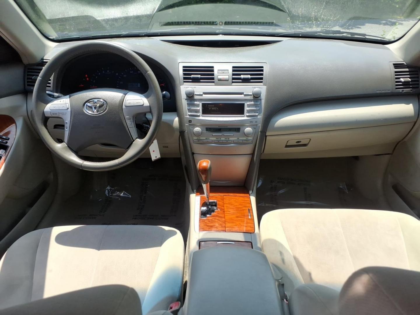2011 Aloe Green Metallic Toyota Camry XLE (4T1BF3EK8BU) with an 2.5L 2.5L I4 169hp 167ft. lbs. Sequential Fuel Injection engine, 6-Speed Shiftable Automatic transmission, located at 50 Eastern Blvd., Essex, MD, 21221, (410) 686-3444, 39.304367, -76.484947- Photo#13