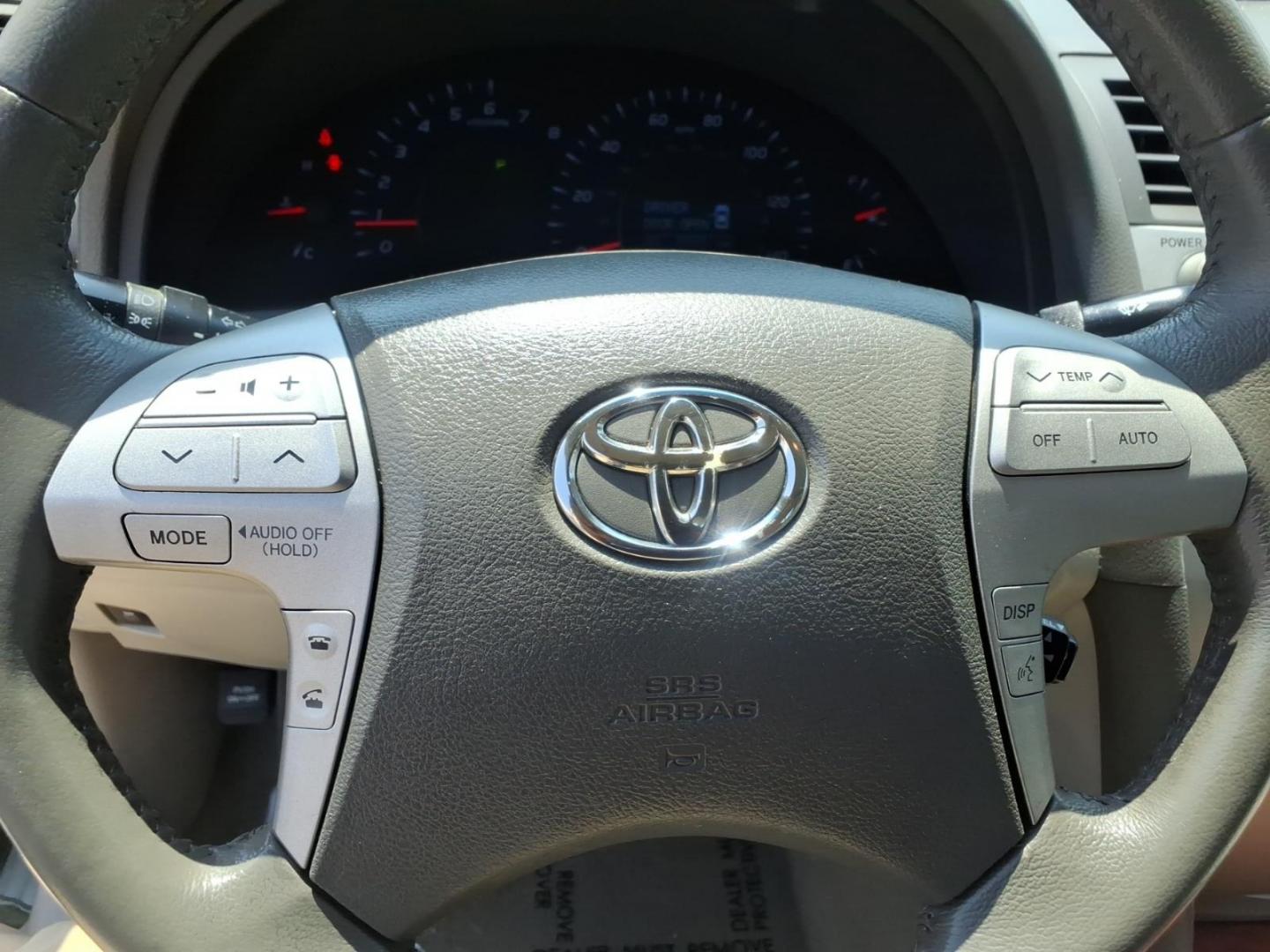 2011 Aloe Green Metallic Toyota Camry XLE (4T1BF3EK8BU) with an 2.5L 2.5L I4 169hp 167ft. lbs. Sequential Fuel Injection engine, 6-Speed Shiftable Automatic transmission, located at 50 Eastern Blvd., Essex, MD, 21221, (410) 686-3444, 39.304367, -76.484947- Photo#18