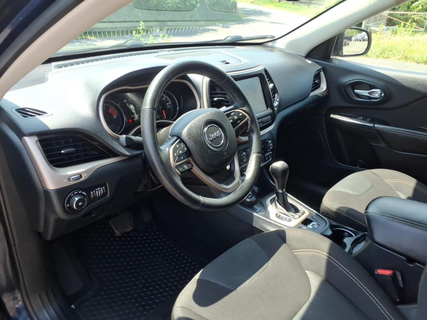 2016 Blue Jeep Cherokee Latitude (1C4PJMCS2GW) with an 3.2L 6 Cylinder Sequential-Port F.I. engine, Automatic transmission, located at 50 Eastern Blvd., Essex, MD, 21221, (410) 686-3444, 39.304367, -76.484947- Photo#7