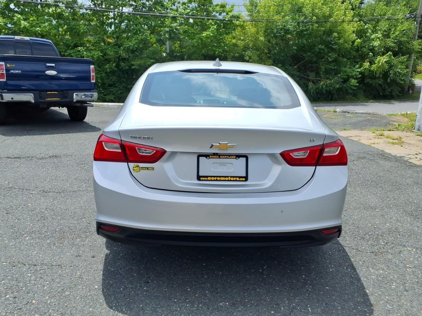 2016 Silver Chevrolet Malibu LT (1G1ZE5ST0GF) with an 1.5L 4 Cylinder Turbocharged engine, 6-Speed Shiftable Automatic transmission, located at 50 Eastern Blvd., Essex, MD, 21221, (410) 686-3444, 39.304367, -76.484947- Photo#3