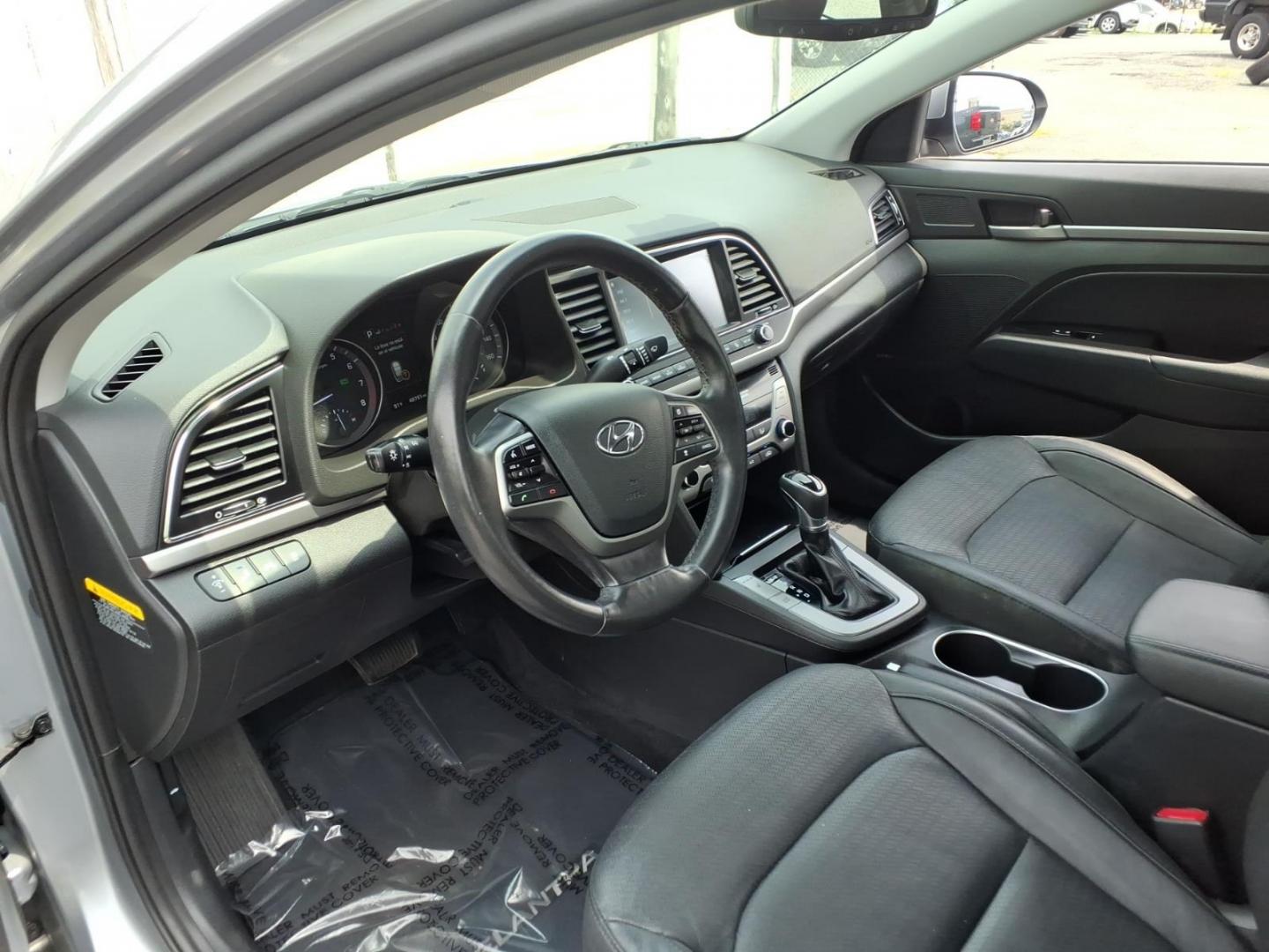 2017 Gray Hyundai ELANTRA Limited (5NPD84LF7HH) with an 2.0L 4 Cylinder Sequential-Port F.I. engine, Automatic transmission, located at 50 Eastern Blvd., Essex, MD, 21221, (410) 686-3444, 39.304367, -76.484947- Photo#8
