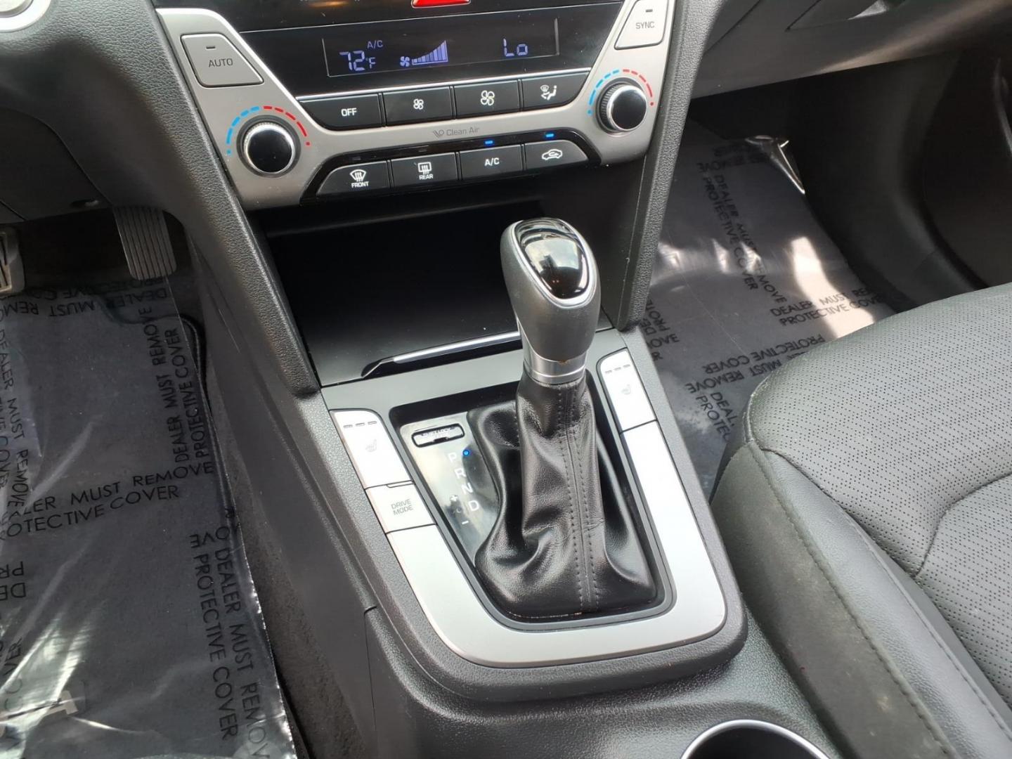 2017 Gray Hyundai ELANTRA Limited (5NPD84LF7HH) with an 2.0L 4 Cylinder Sequential-Port F.I. engine, Automatic transmission, located at 50 Eastern Blvd., Essex, MD, 21221, (410) 686-3444, 39.304367, -76.484947- Photo#20