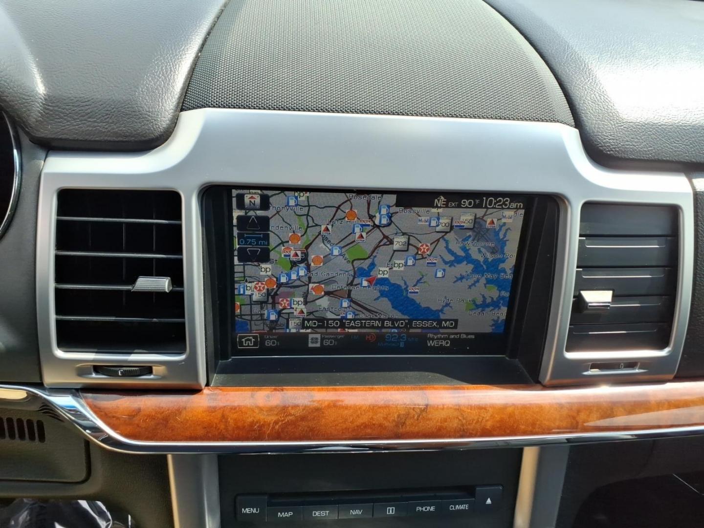 2011 White Lincoln MKZ Base (3LNHL2JC8BR) with an 3.5L 6 Cylinder Sequential-Port F.I. engine, Automatic transmission, located at 50 Eastern Blvd., Essex, MD, 21221, (410) 686-3444, 39.304367, -76.484947- Photo#16