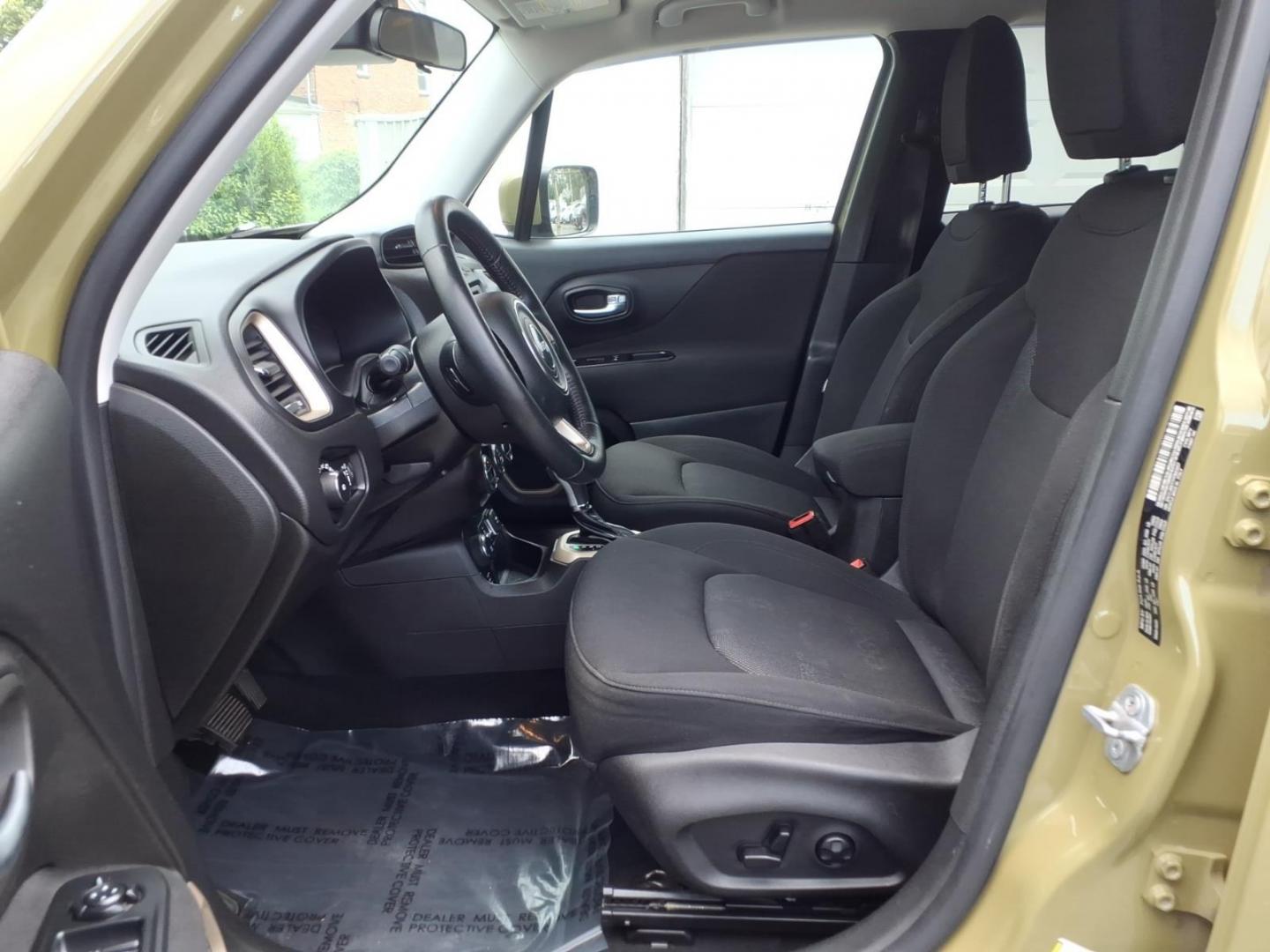 2015 Commando Jeep Renegade Latitude (ZACCJBBT7FP) with an 2.4L 4 Cylinder Fuel Injected engine, Automatic transmission, located at 50 Eastern Blvd., Essex, MD, 21221, (410) 686-3444, 39.304367, -76.484947- Photo#6
