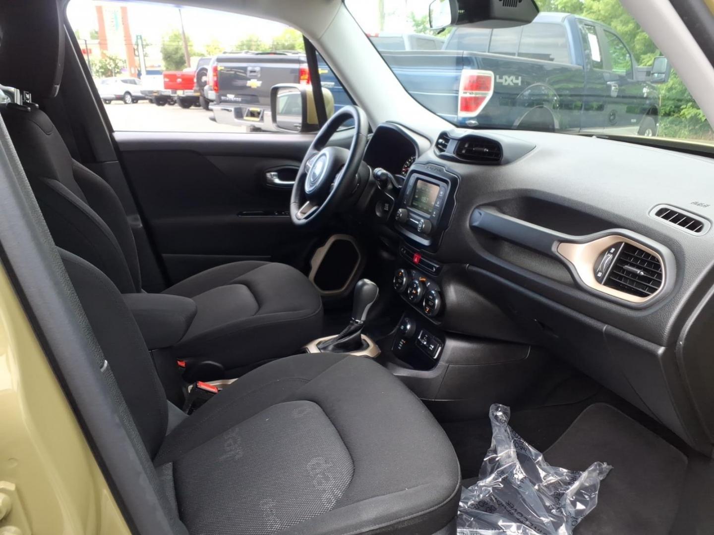2015 Commando Jeep Renegade Latitude (ZACCJBBT7FP) with an 2.4L 4 Cylinder Fuel Injected engine, Automatic transmission, located at 50 Eastern Blvd., Essex, MD, 21221, (410) 686-3444, 39.304367, -76.484947- Photo#13