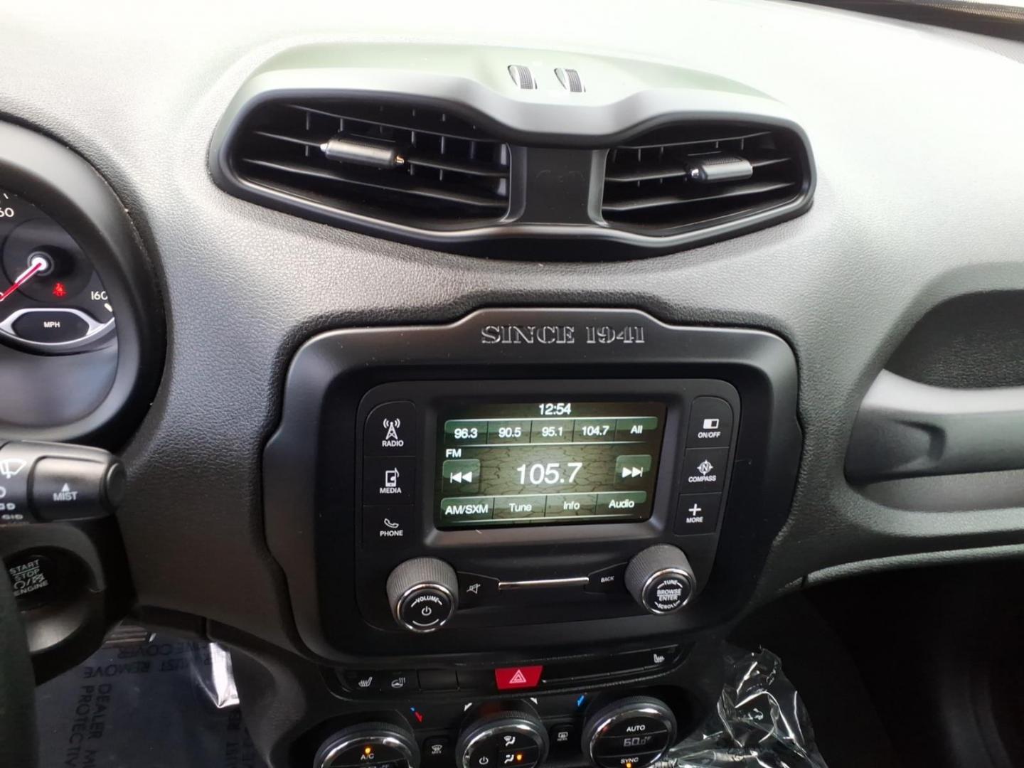 2015 Commando Jeep Renegade Latitude (ZACCJBBT7FP) with an 2.4L 4 Cylinder Fuel Injected engine, Automatic transmission, located at 50 Eastern Blvd., Essex, MD, 21221, (410) 686-3444, 39.304367, -76.484947- Photo#16