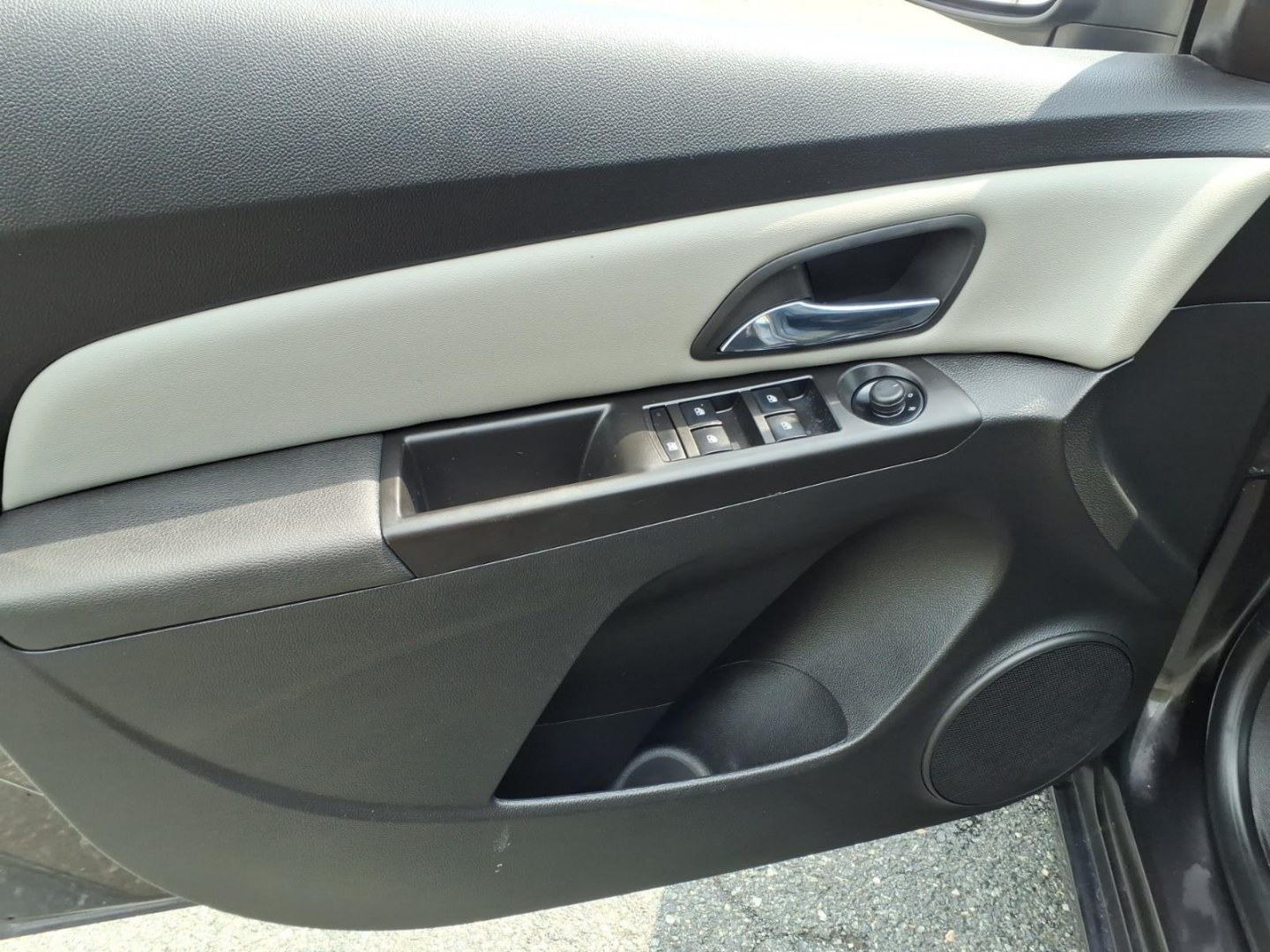 2014 Gray Chevrolet Cruze 1LT Auto (1G1PC5SB0E7) with an 1.4L 4 Cylinder Sequential-Port F.I. engine, Automatic transmission, located at 50 Eastern Blvd., Essex, MD, 21221, (410) 686-3444, 39.304367, -76.484947- Photo#9