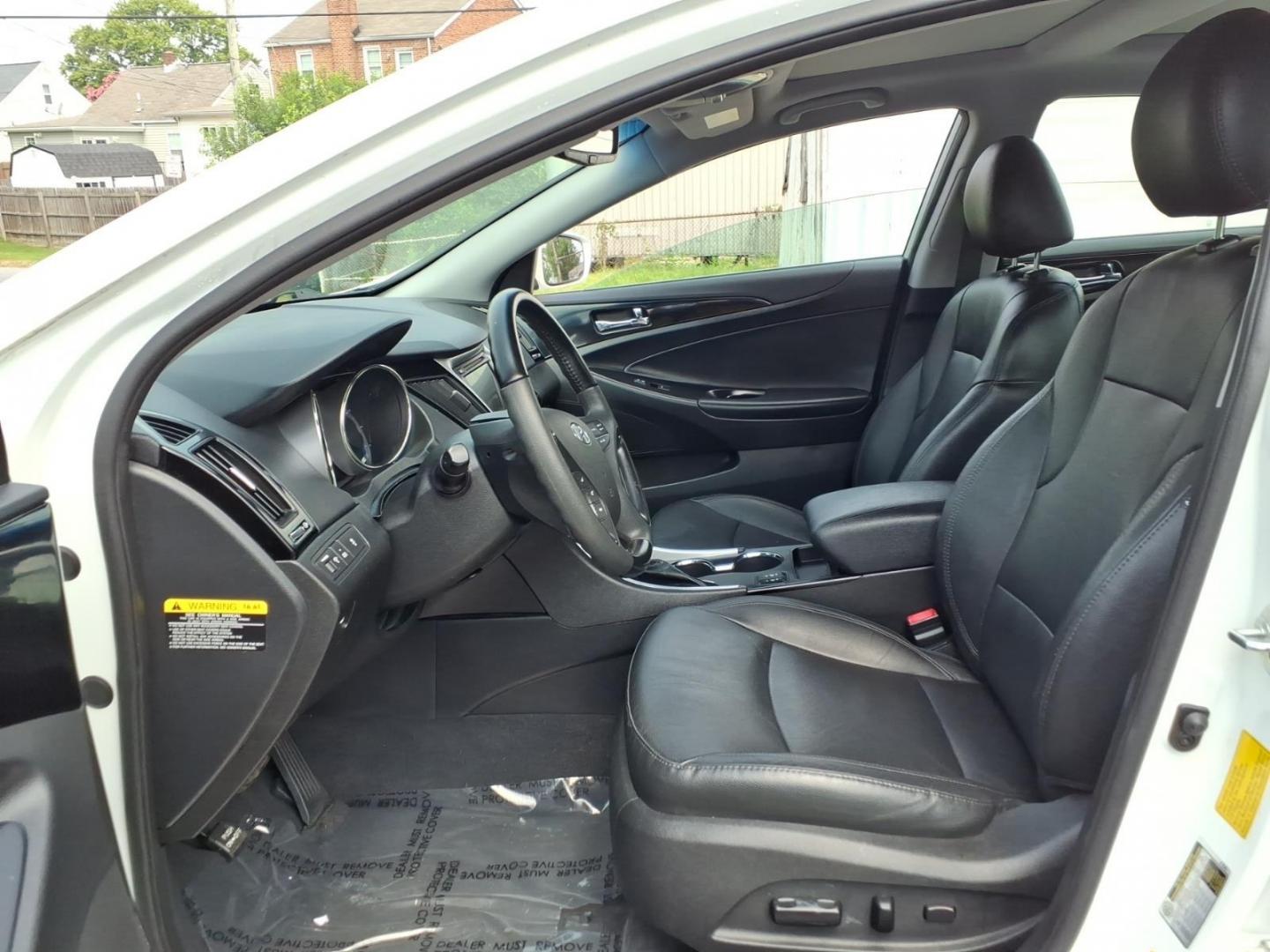 2012 White Hyundai SONATA Limited (5NPEC4AC2CH) with an 2.4L 4 Cylinder Fuel Injected engine, Automatic transmission, located at 50 Eastern Blvd., Essex, MD, 21221, (410) 686-3444, 39.304367, -76.484947- Photo#11