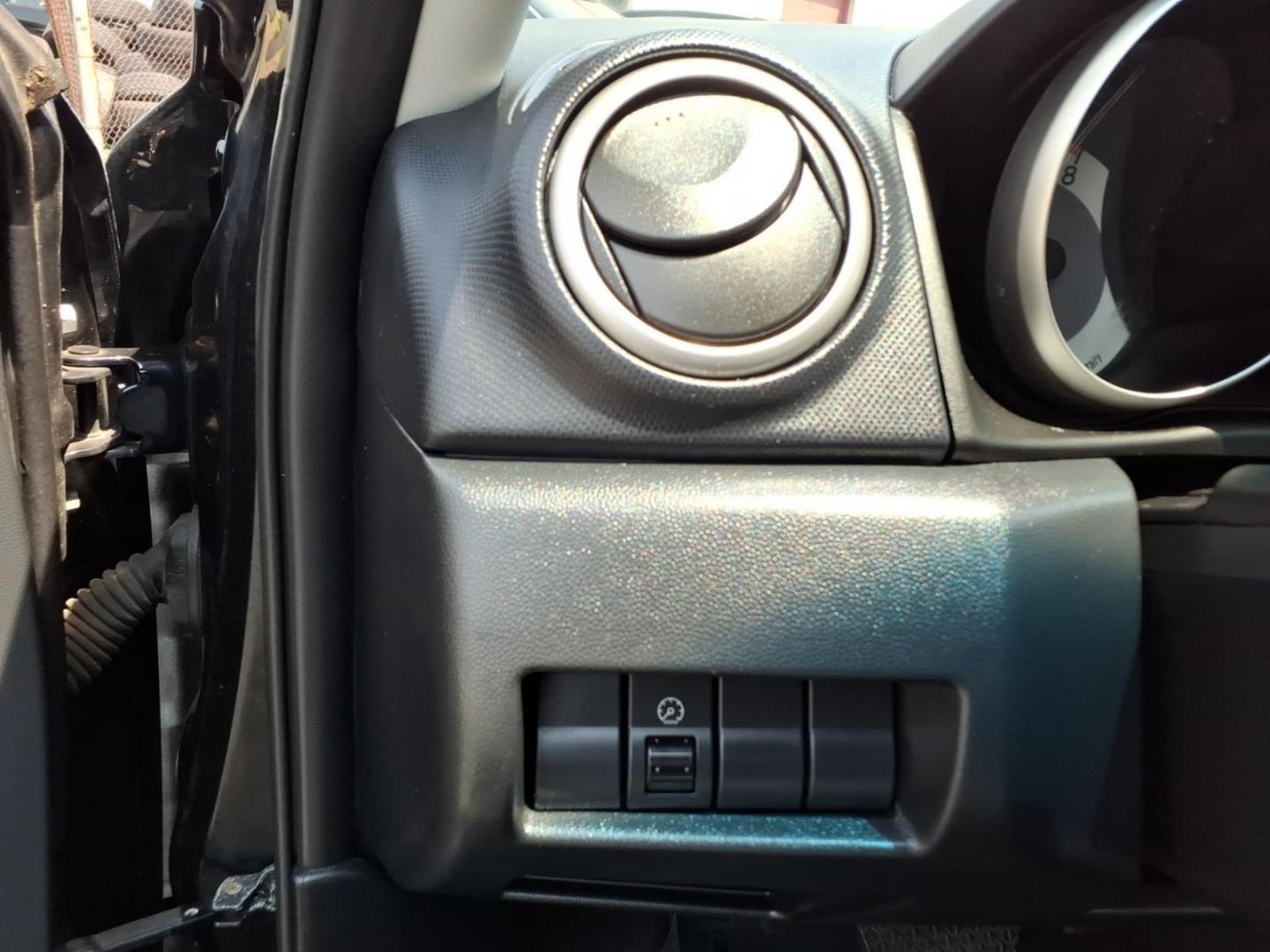 2007 Black Mazda Mazda3 (JM1BK32F171) with an 2.0L 4 Cylinder Fuel Injected engine, Automatic transmission, located at 50 Eastern Blvd., Essex, MD, 21221, (410) 686-3444, 39.304367, -76.484947- Photo#19