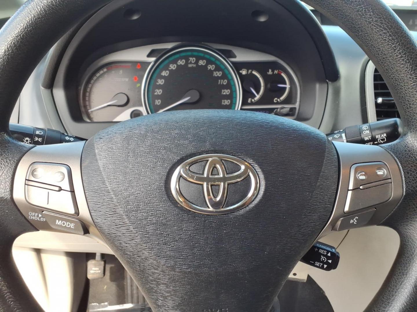 2012 Tropical Sea Metallic Toyota Venza LE (4T3BK3BB4CU) with an 3.5L 3.5L V6 268hp 246ft. lbs. Fuel Injected engine, 6-Speed Shiftable Automatic transmission, located at 50 Eastern Blvd., Essex, MD, 21221, (410) 686-3444, 39.304367, -76.484947- Photo#14