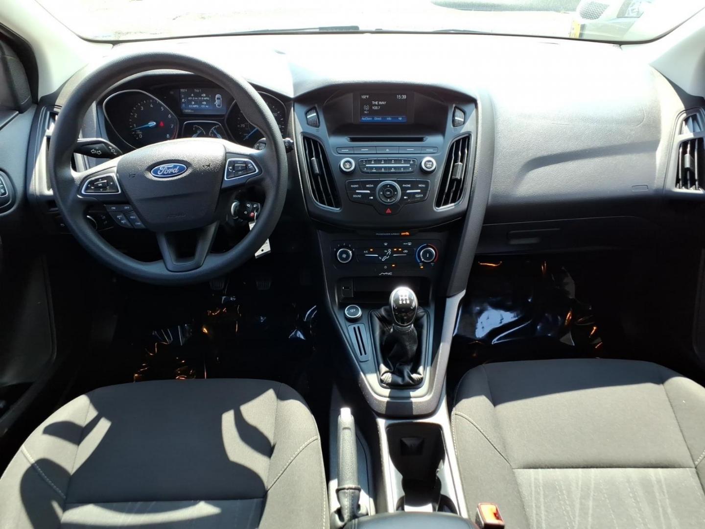 2016 Silver Ford Focus SE (1FADP3K25GL) with an 2.0L 4 Cylinder Fuel Injected engine, Manual transmission, located at 50 Eastern Blvd., Essex, MD, 21221, (410) 686-3444, 39.304367, -76.484947- Photo#15