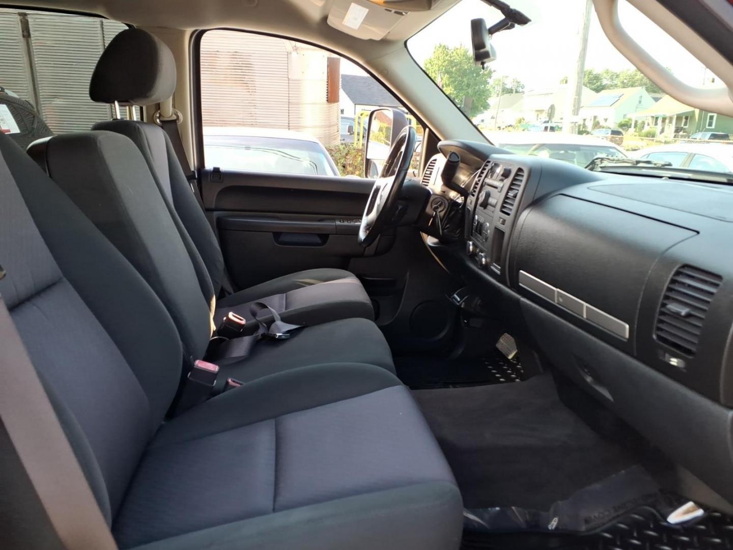 2013 Sonoma Red Metallic GMC Sierra 1500 SLE (3GTP1VE03DG) with an 5.3L 8 Cylinder Sequential-Port F.I. engine, Automatic transmission, located at 50 Eastern Blvd., Essex, MD, 21221, (410) 686-3444, 39.304367, -76.484947- Photo#11