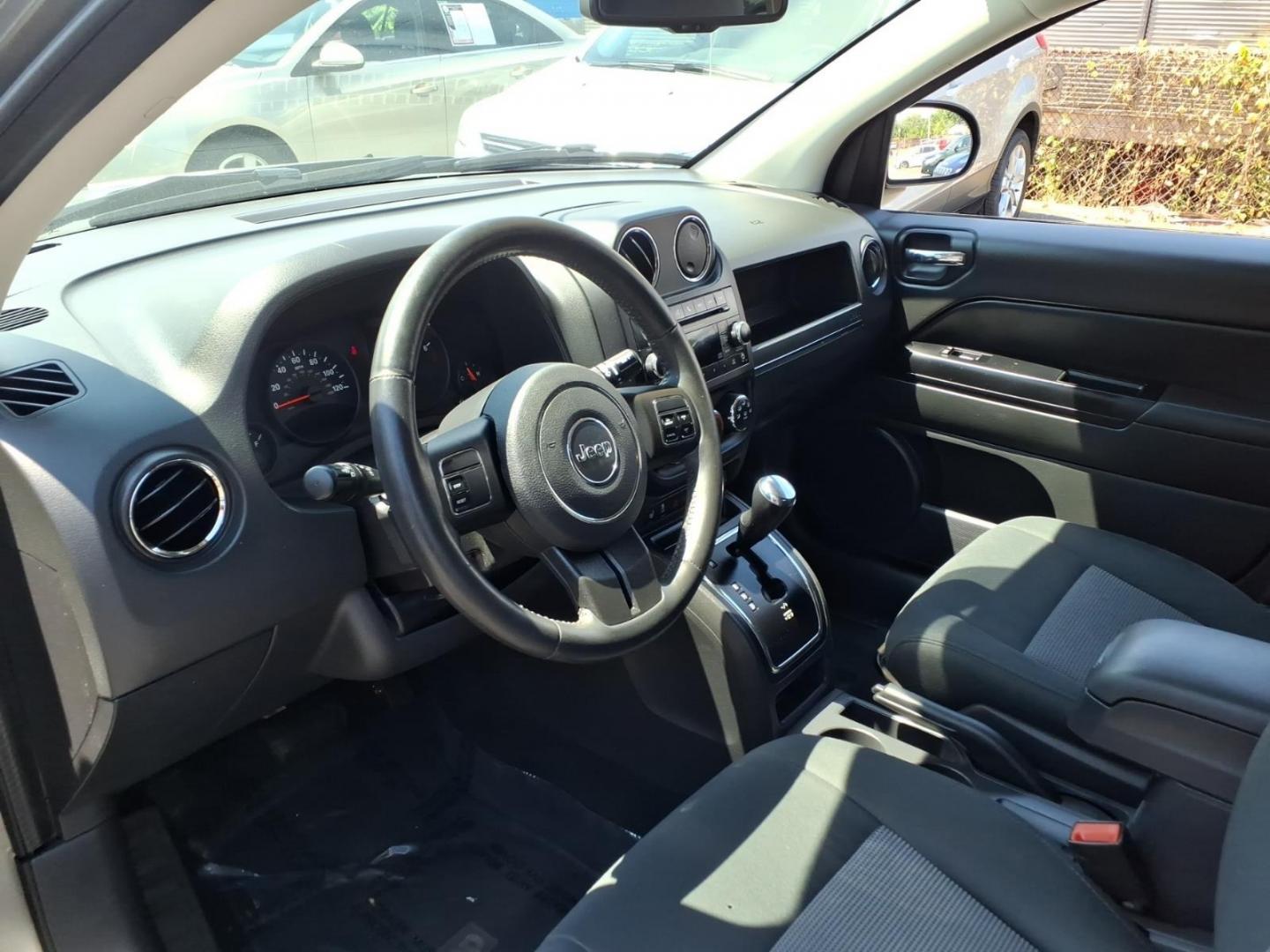 2012 Gray Jeep Compass Latitude (1C4NJDEB8CD) with an 2.4L 4 Cylinder Sequential-Port F.I. engine, Automatic transmission, located at 50 Eastern Blvd., Essex, MD, 21221, (410) 686-3444, 39.304367, -76.484947- Photo#7
