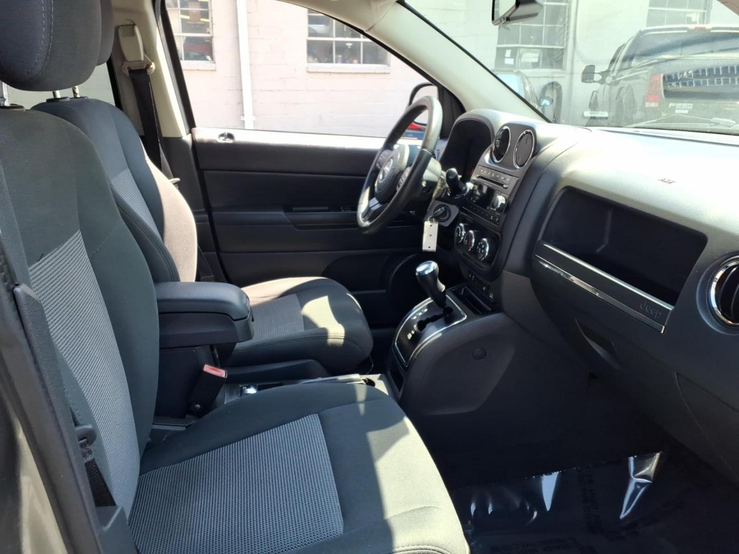 2012 Gray Jeep Compass Latitude (1C4NJDEB8CD) with an 2.4L 4 Cylinder Sequential-Port F.I. engine, Automatic transmission, located at 50 Eastern Blvd., Essex, MD, 21221, (410) 686-3444, 39.304367, -76.484947- Photo#12