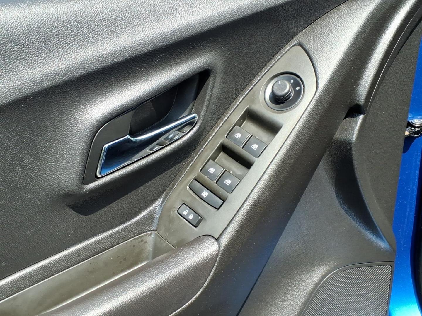 2015 Blue Chevrolet Trax LT (KL7CJLSB1FB) with an 1.4L 4 Cylinder Sequential-Port F.I. engine, Automatic transmission, located at 50 Eastern Blvd., Essex, MD, 21221, (410) 686-3444, 39.304367, -76.484947- Photo#10