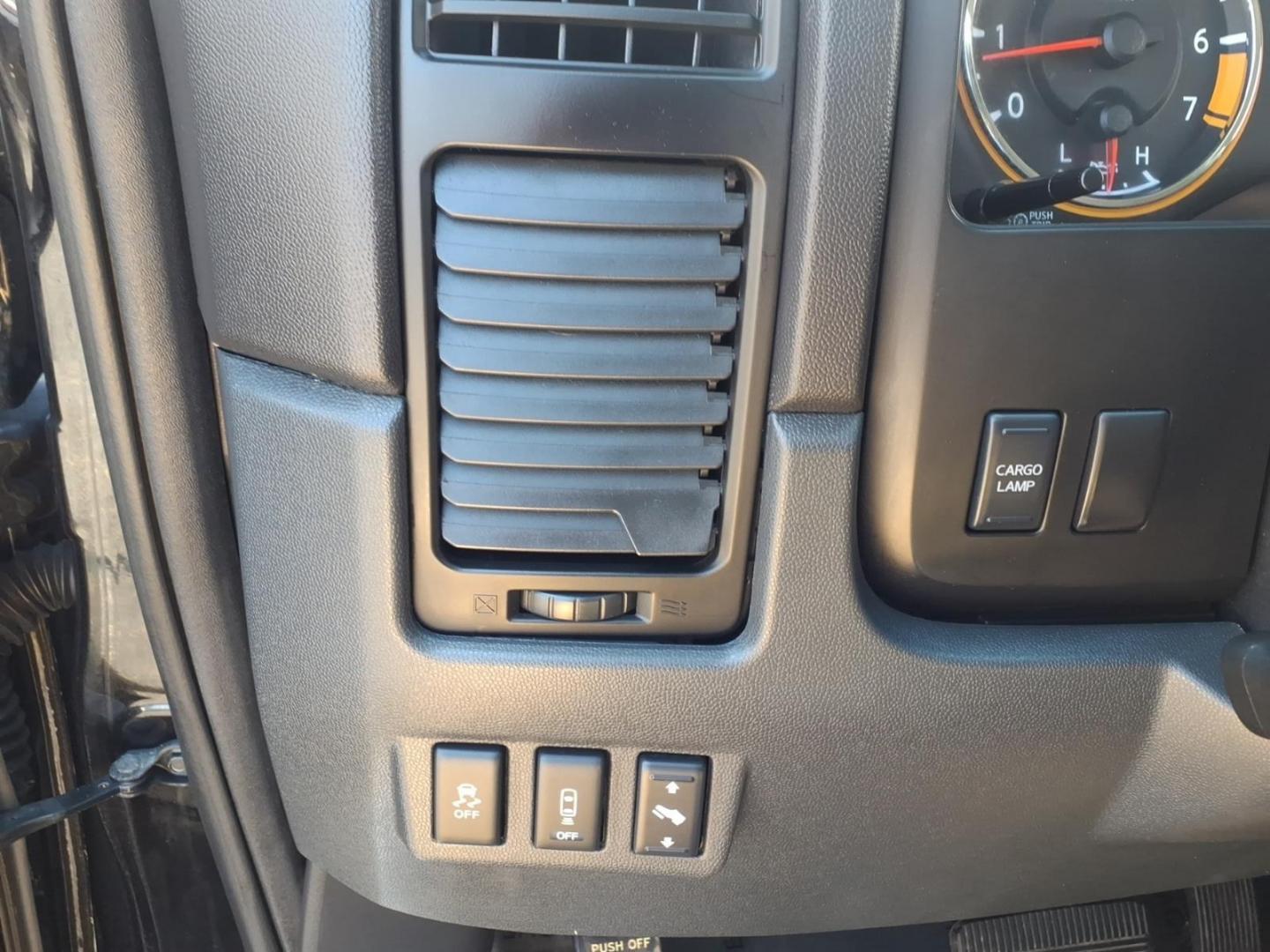 2014 Black Nissan Titan SL (1N6AA0EC6EN) with an 5.6L 8 Cylinder Fuel Injected engine, AT4X4 transmission, located at 50 Eastern Blvd., Essex, MD, 21221, (410) 686-3444, 39.304367, -76.484947- Photo#16