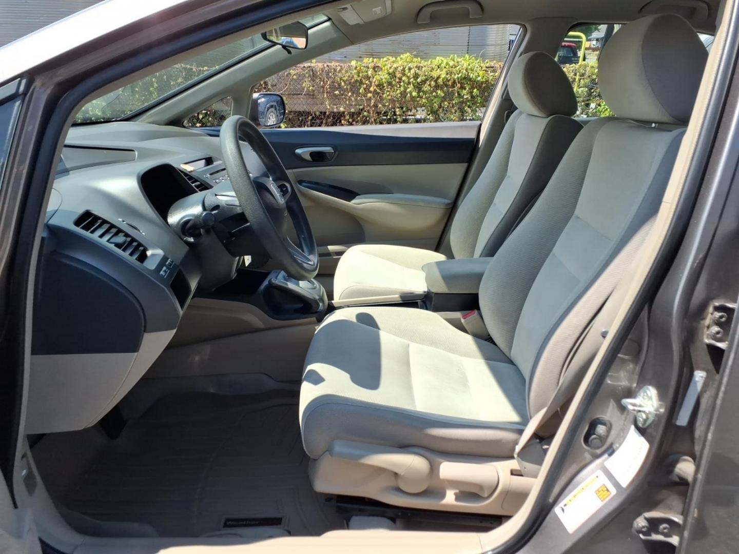 2009 Polished Metal Metallic Honda Civic LX (1HGFA16529L) with an 1.8L 4 Cylinder Fuel Injected engine, Automatic transmission, located at 50 Eastern Blvd., Essex, MD, 21221, (410) 686-3444, 39.304367, -76.484947- Photo#6