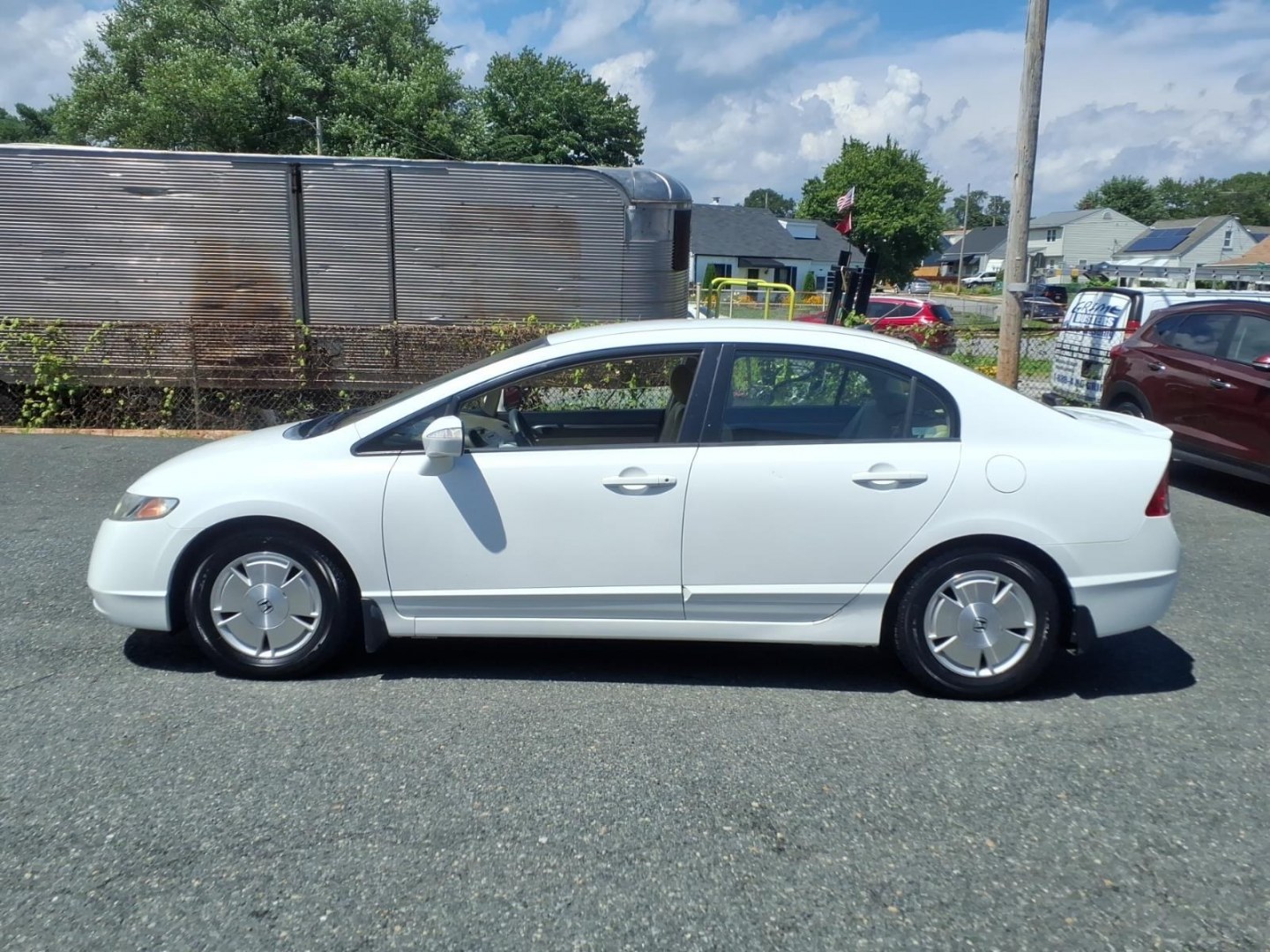 2008 Taffeta White Honda Civic Hybrid (JHMFA36218S) with an 1.3L 1.3L Hybrid I4 110hp 123ft. lbs. Fuel Injected engine, CVT transmission, located at 50 Eastern Blvd., Essex, MD, 21221, (410) 686-3444, 39.304367, -76.484947- Photo#2